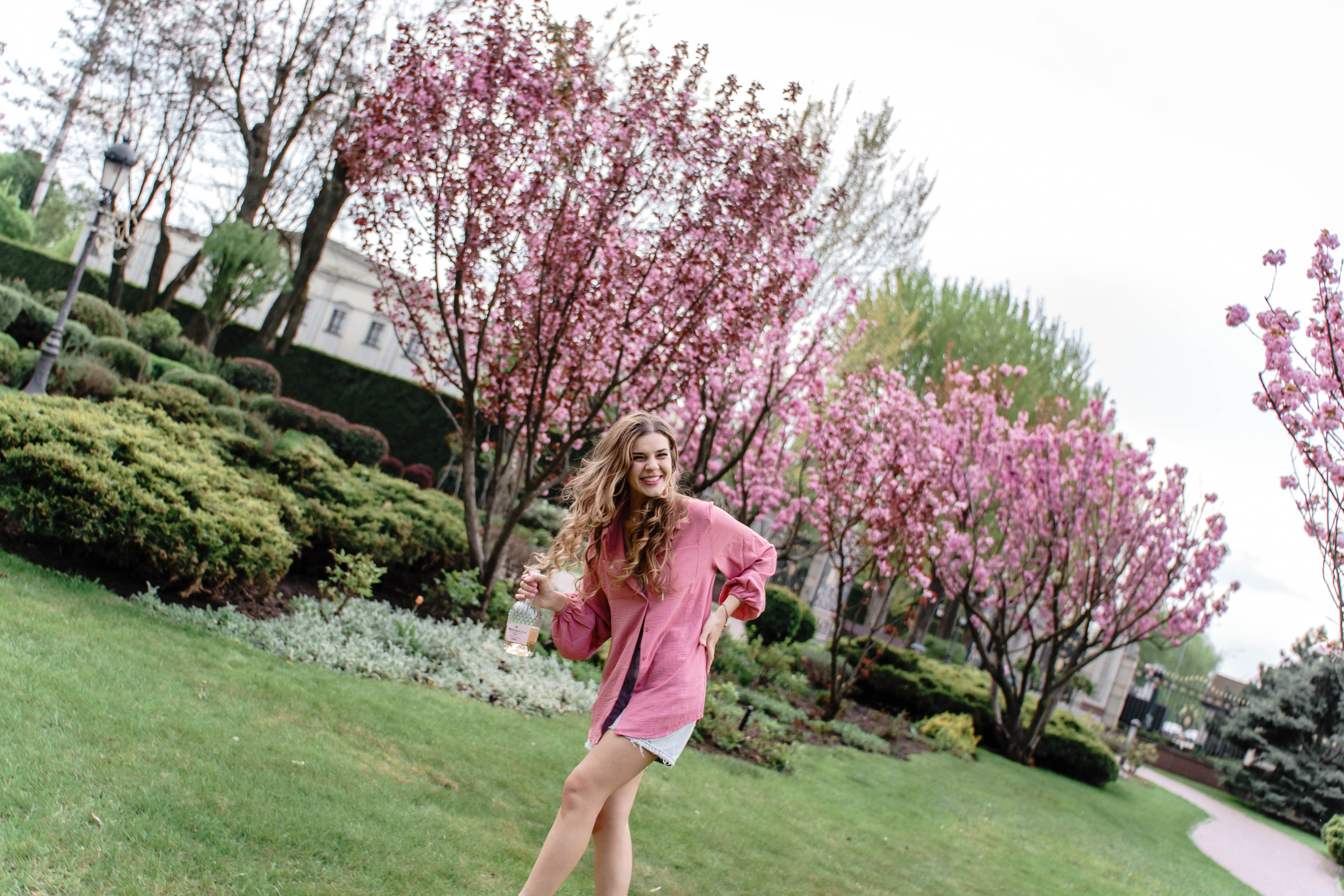 Фотосесія в сакурах. Family photographer in Kiev Natalia Shkavron