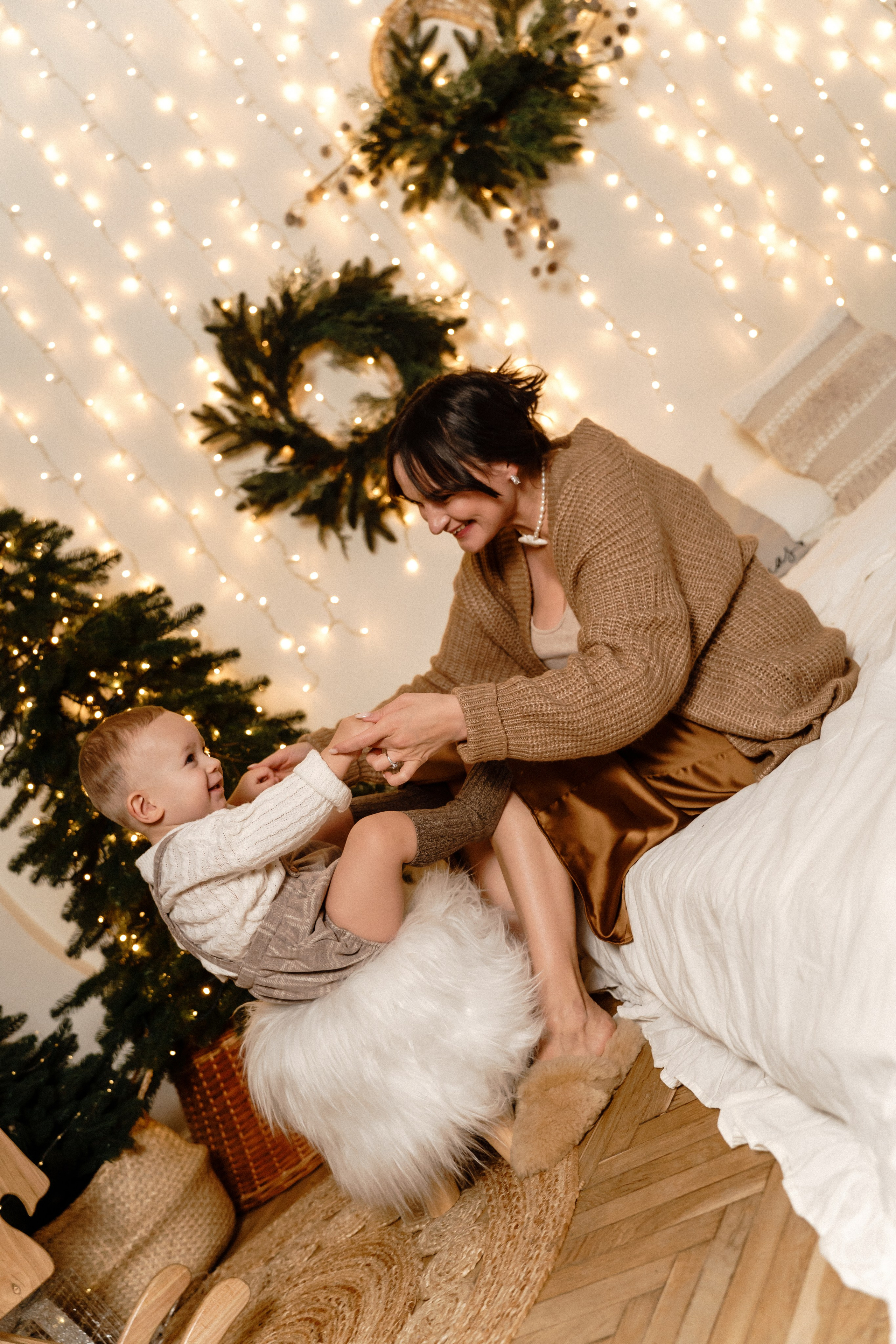 Новорічна фотосесія мами та сина. Family photographer in Kiev Natalia Shkavron