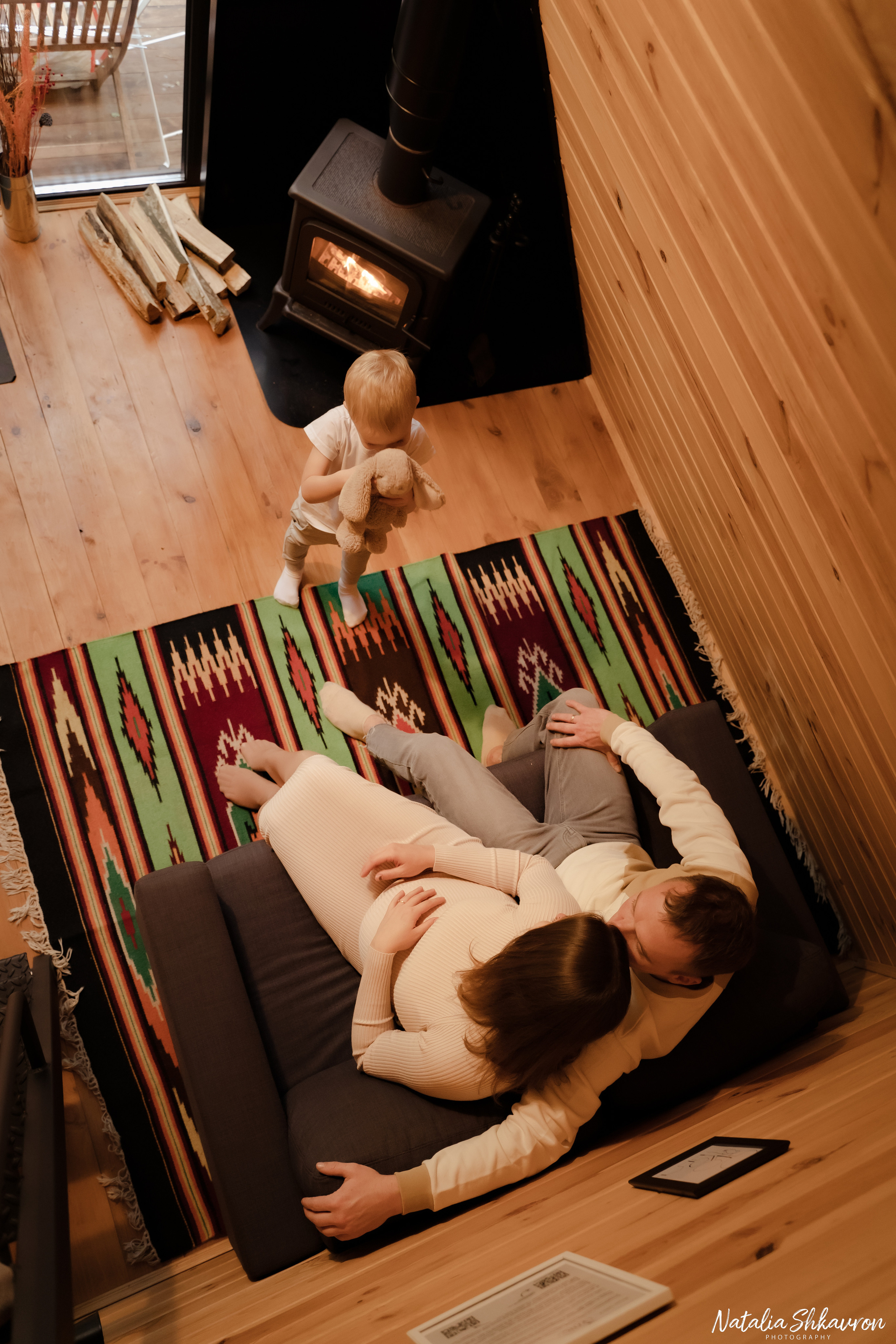 Сімейний відпочинок в заміському будиночку А. Сімейний фотограф Київ Наталія Шкаврон