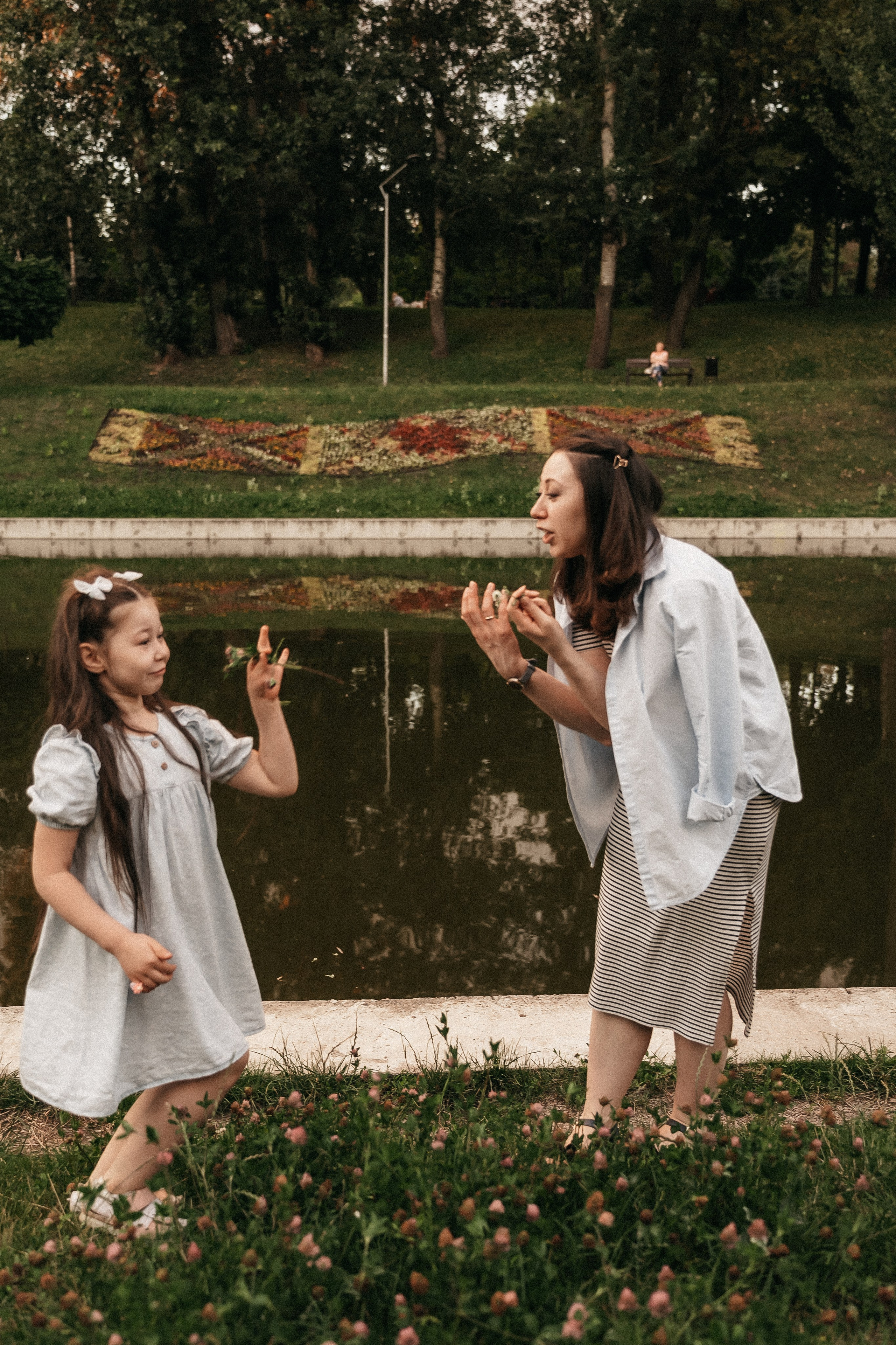 Сімейна фотосесія в парку. Сімейний фотограф Київ Наталія Шкаврон