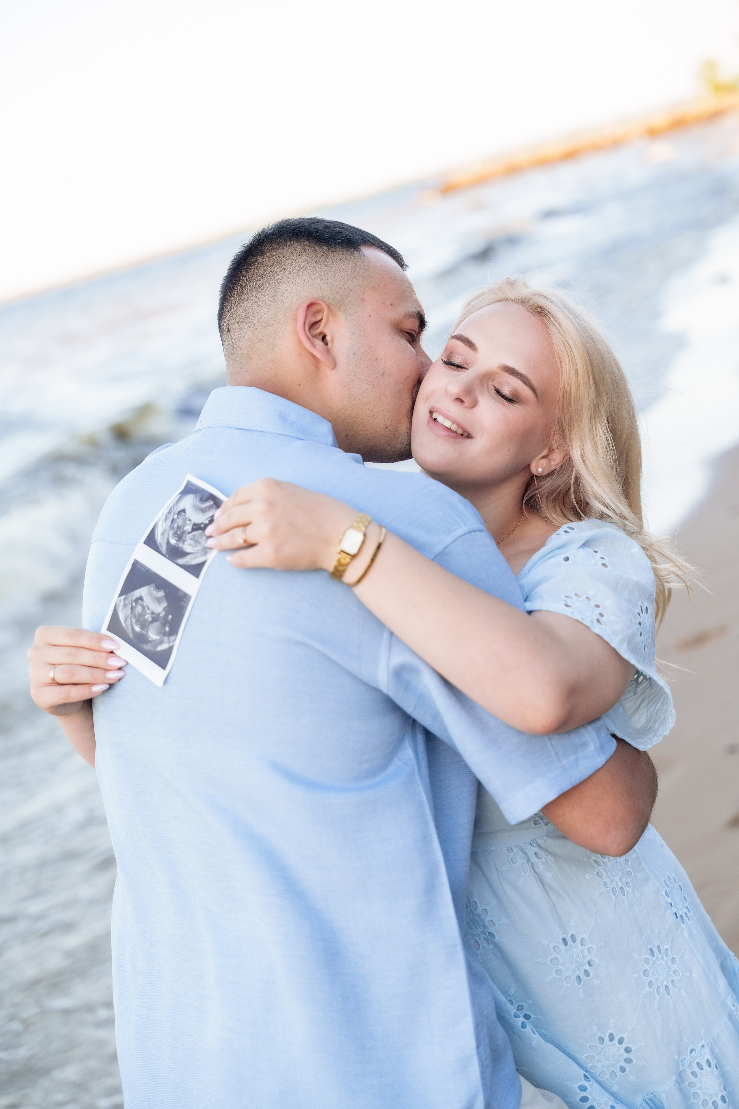 Гендер паті на Київському морі. Family photographer in Kiev Natalia Shkavron