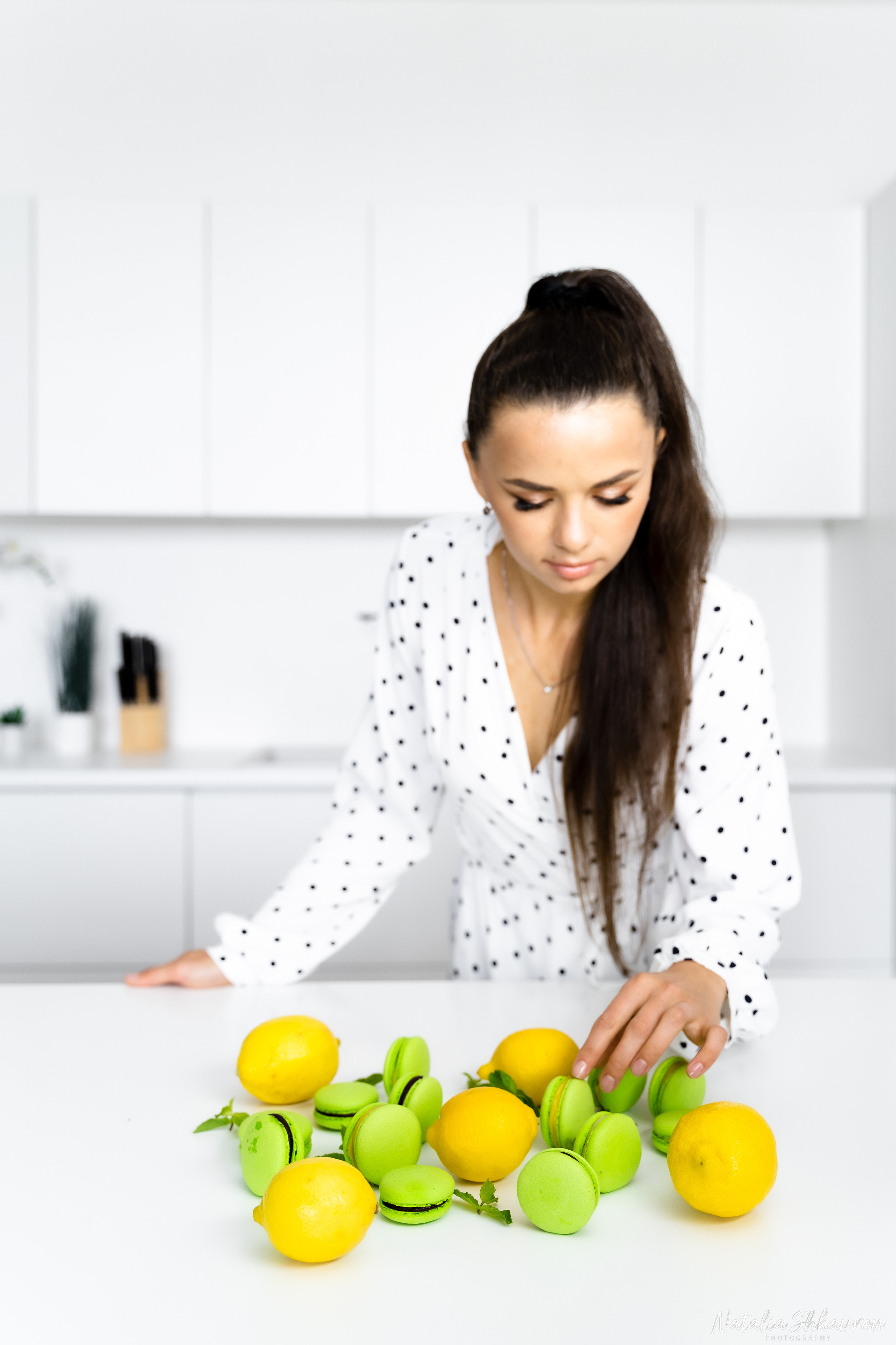 Контент фотосесія для кондитера. Сімейний фотограф Київ Наталія Шкаврон