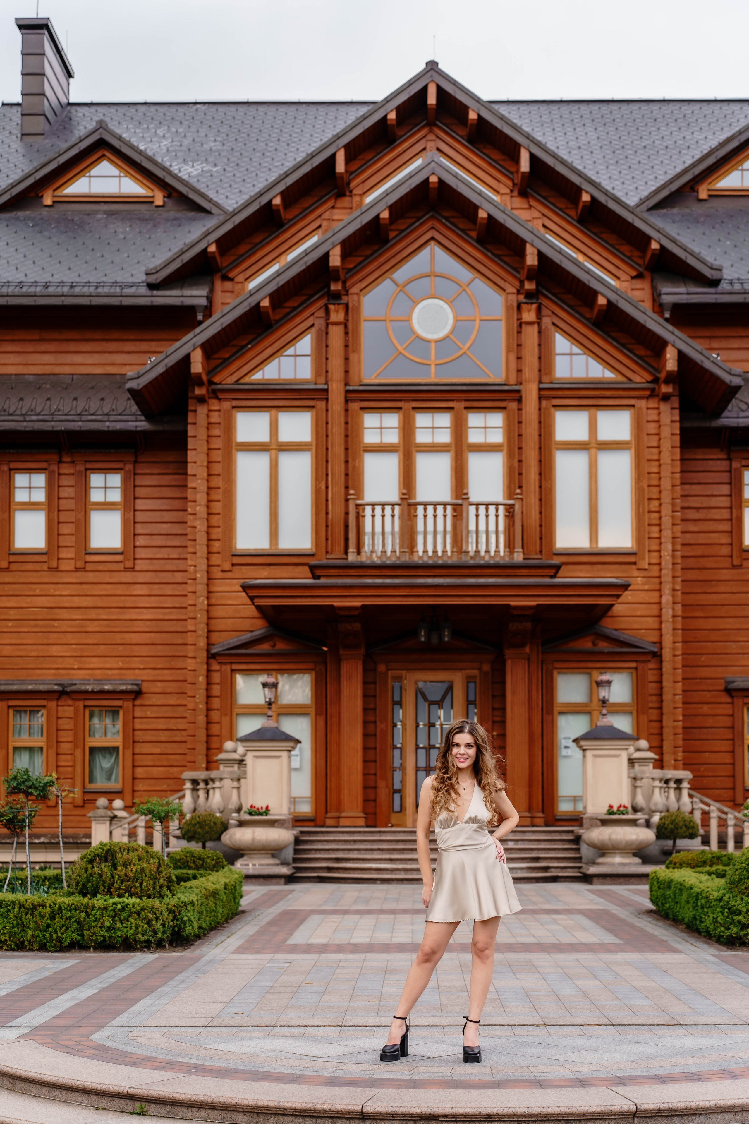 Фотосесія в сакурах. Family photographer in Kiev Natalia Shkavron