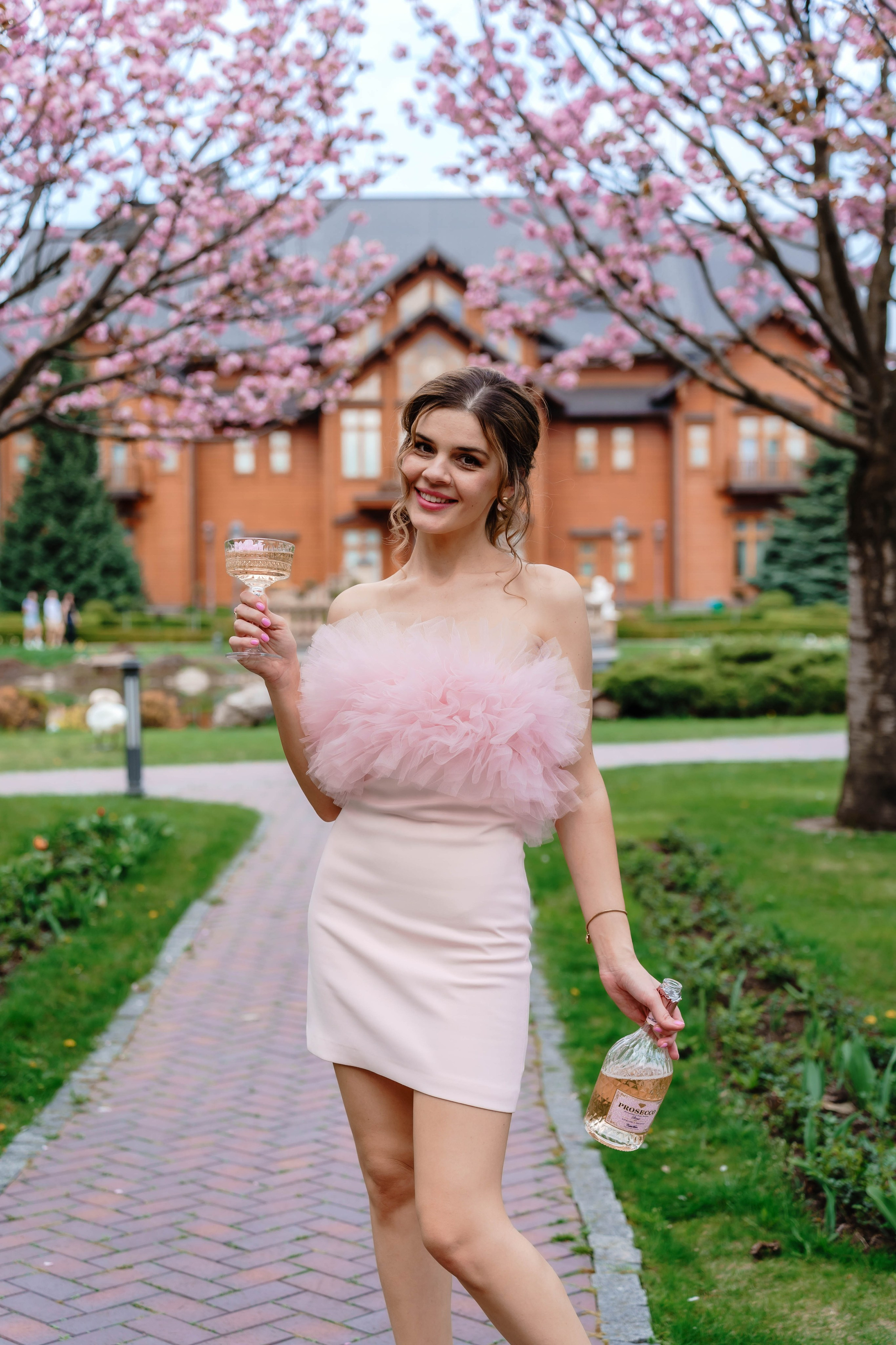 Фотосесія в сакурах. Family photographer in Kiev Natalia Shkavron