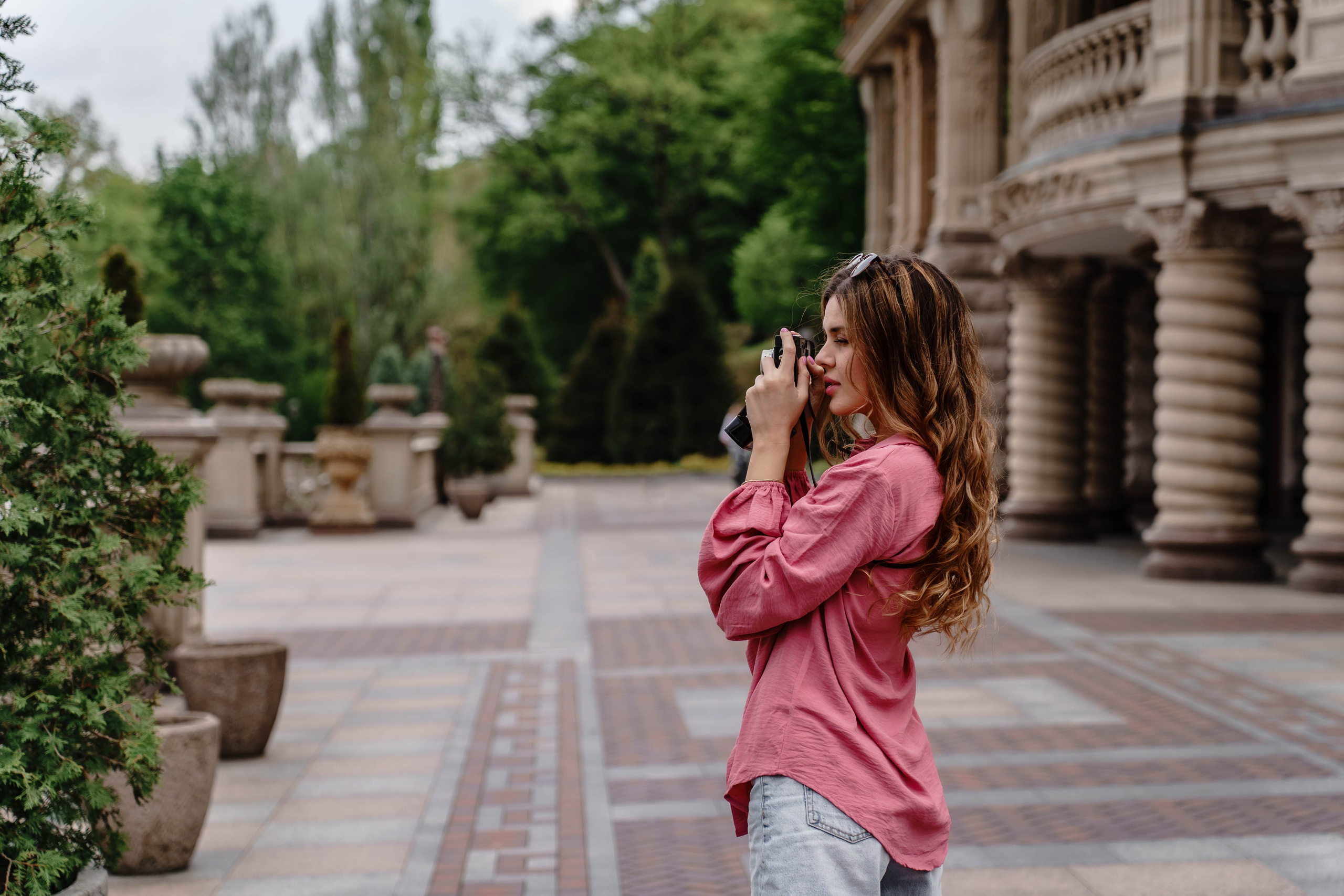 Фотосесія в сакурах. Family photographer in Kiev Natalia Shkavron