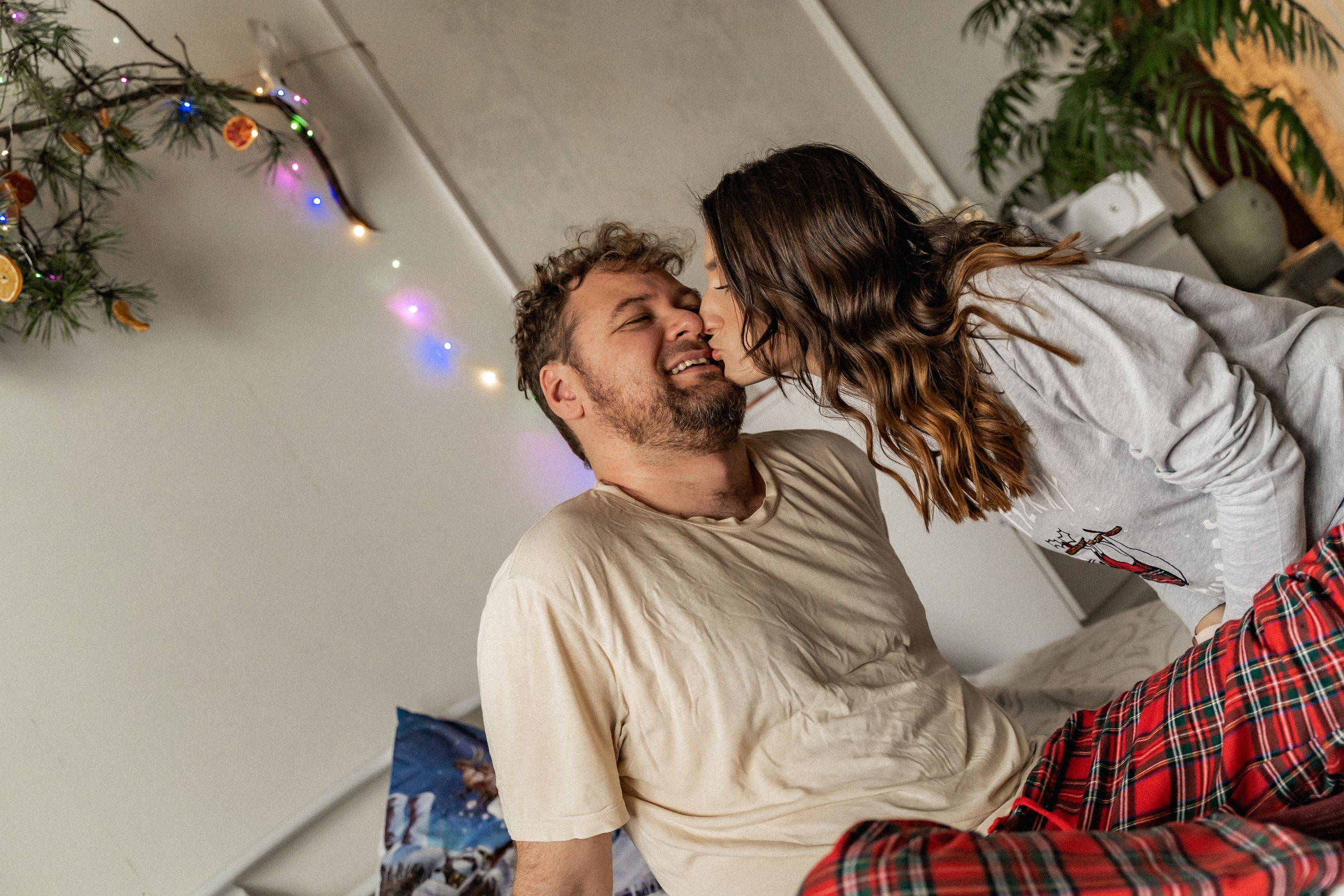 Новорічна сімейна фотосесія вдома. Сімейний фотограф Київ Наталія Шкаврон