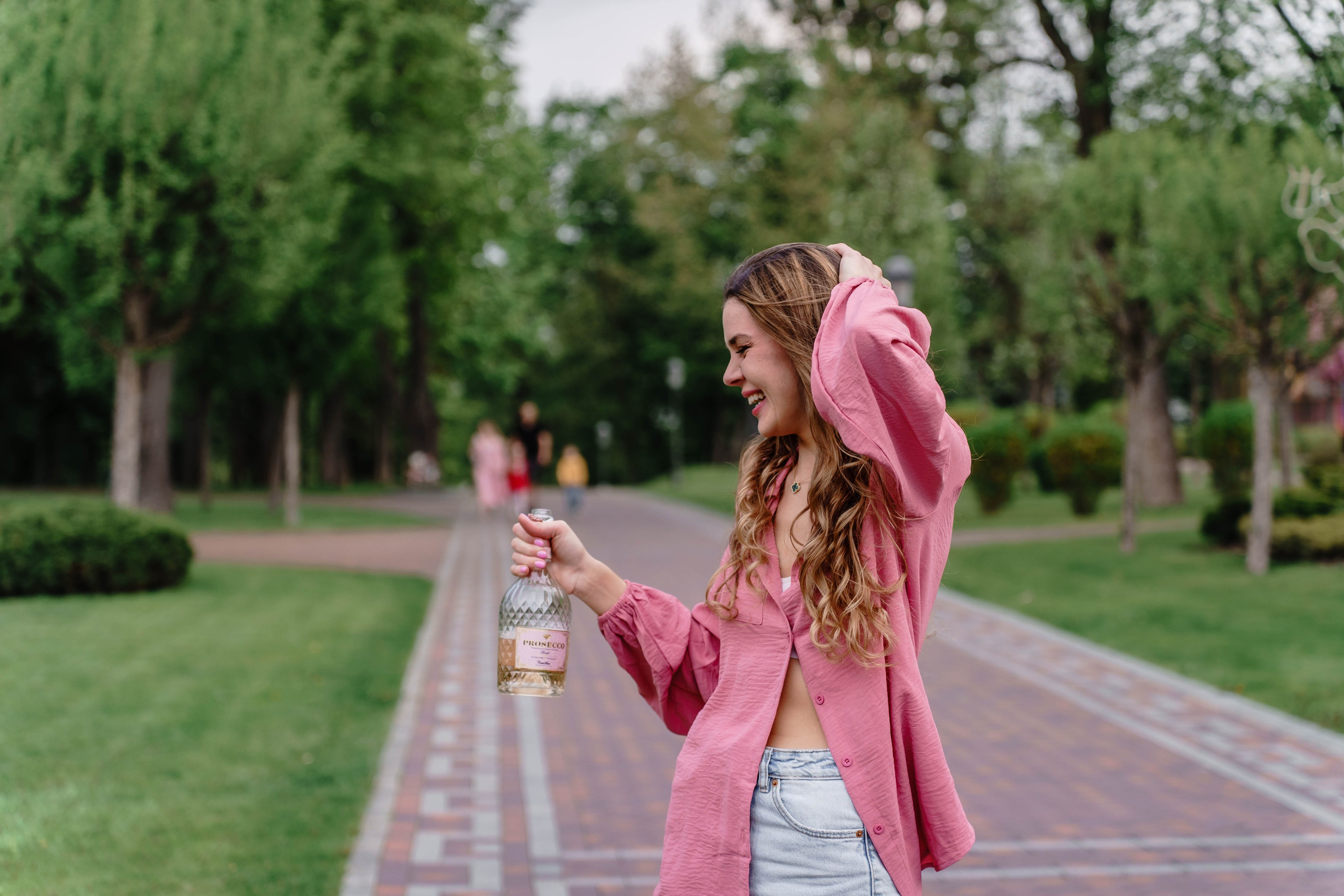 Фотосесія в сакурах. Family photographer in Kiev Natalia Shkavron