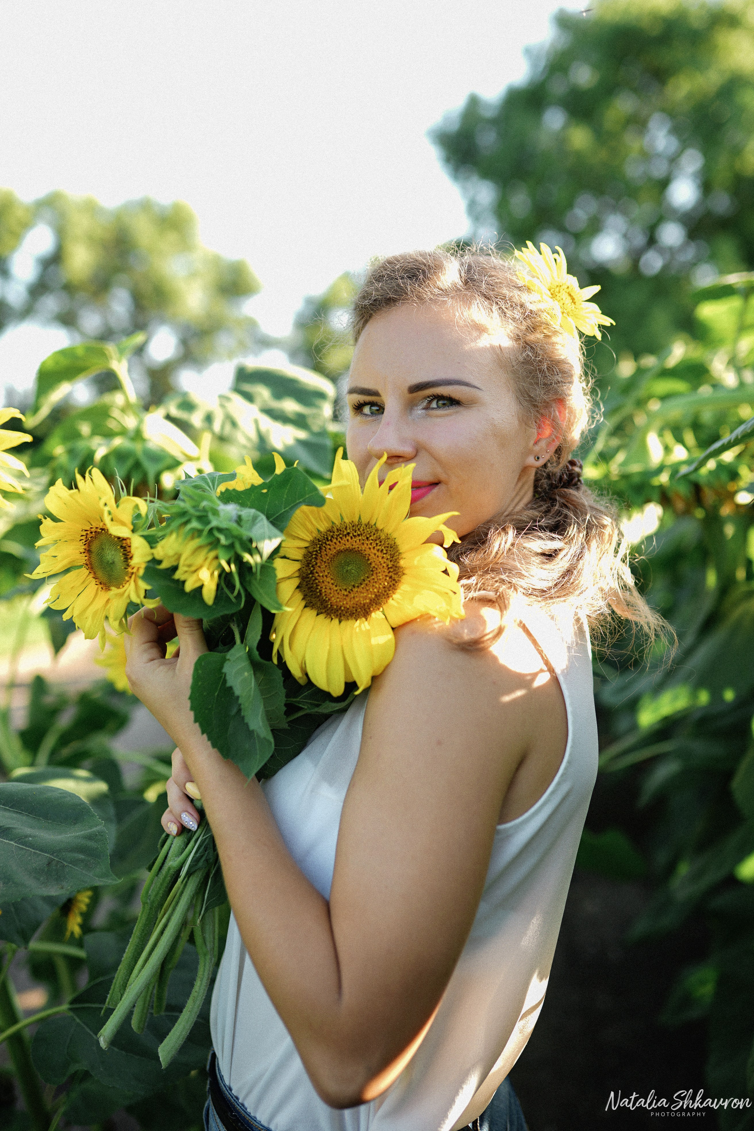 Сімейна фотосесія з кавунами. Family photographer in Kiev Natalia Shkavron