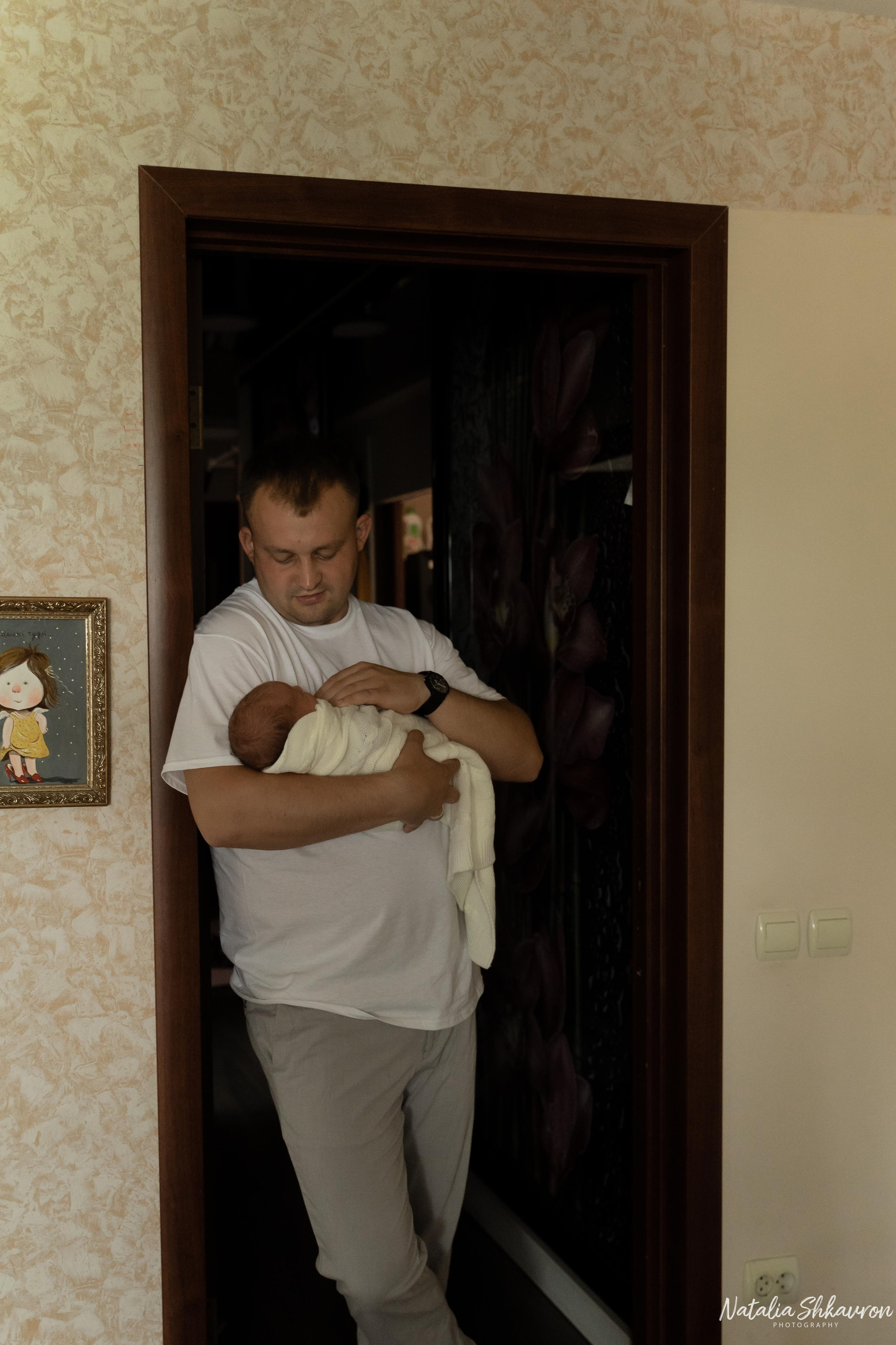 Домашня фотосесія новонародженого. Family photographer in Kiev Natalia Shkavron