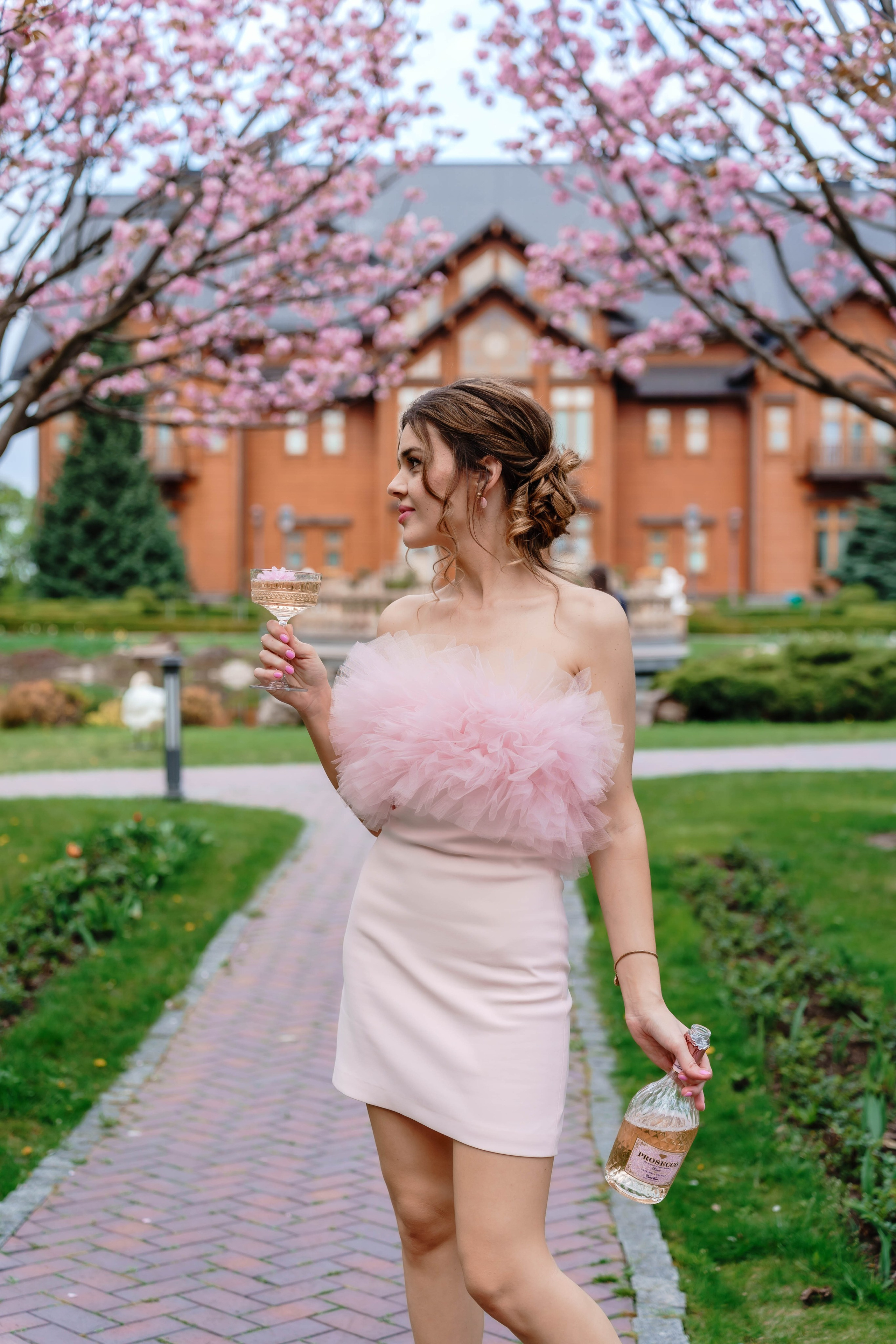 Фотосесія в сакурах. Family photographer in Kiev Natalia Shkavron