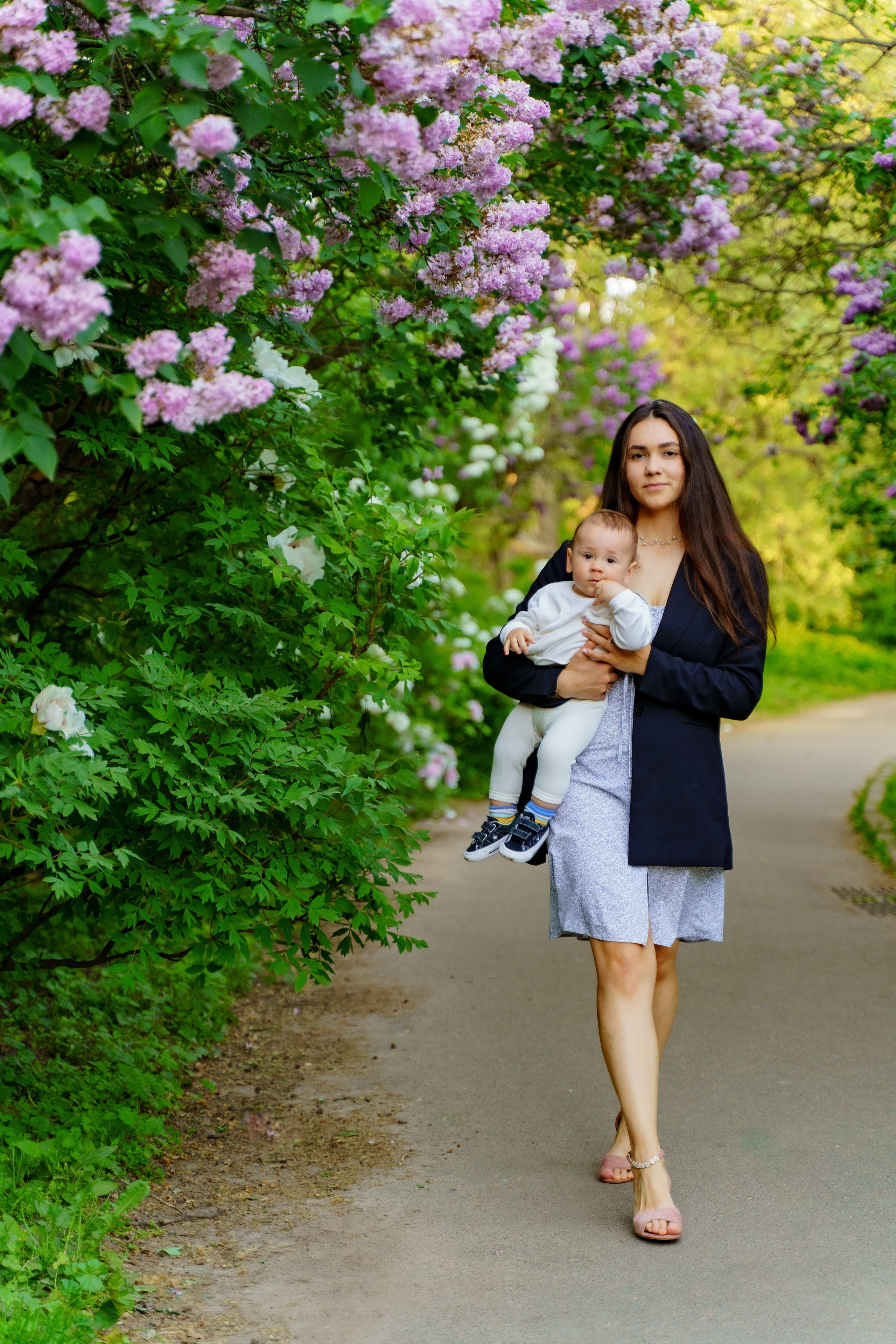 ботанічний сад київ бузок, фотосесія в бузку київ, фотограф київ, сімейний фотограф київ, фотосесія в бузку, фотосессия в сирени