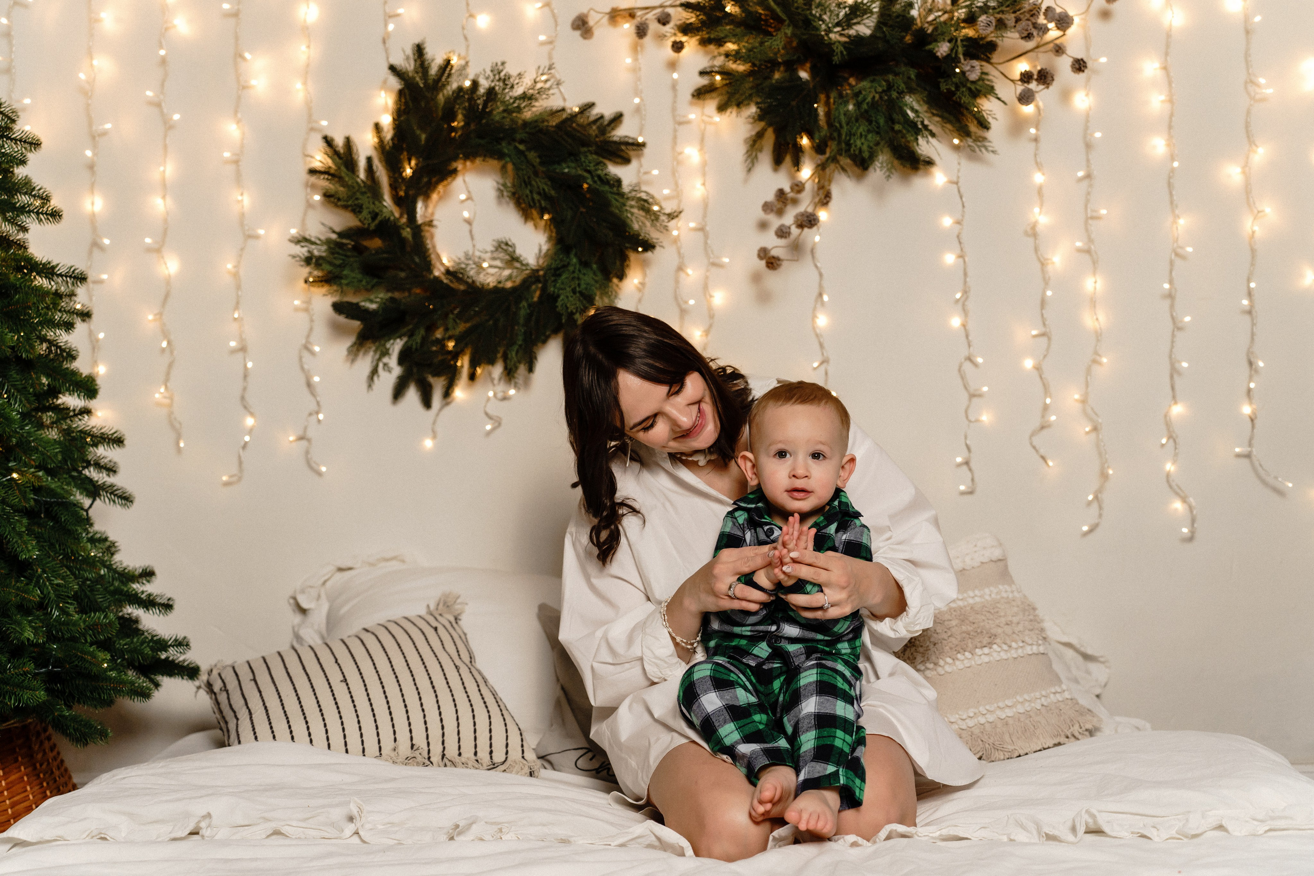 Новорічна фотосесія мами та сина. Family photographer in Kiev Natalia Shkavron