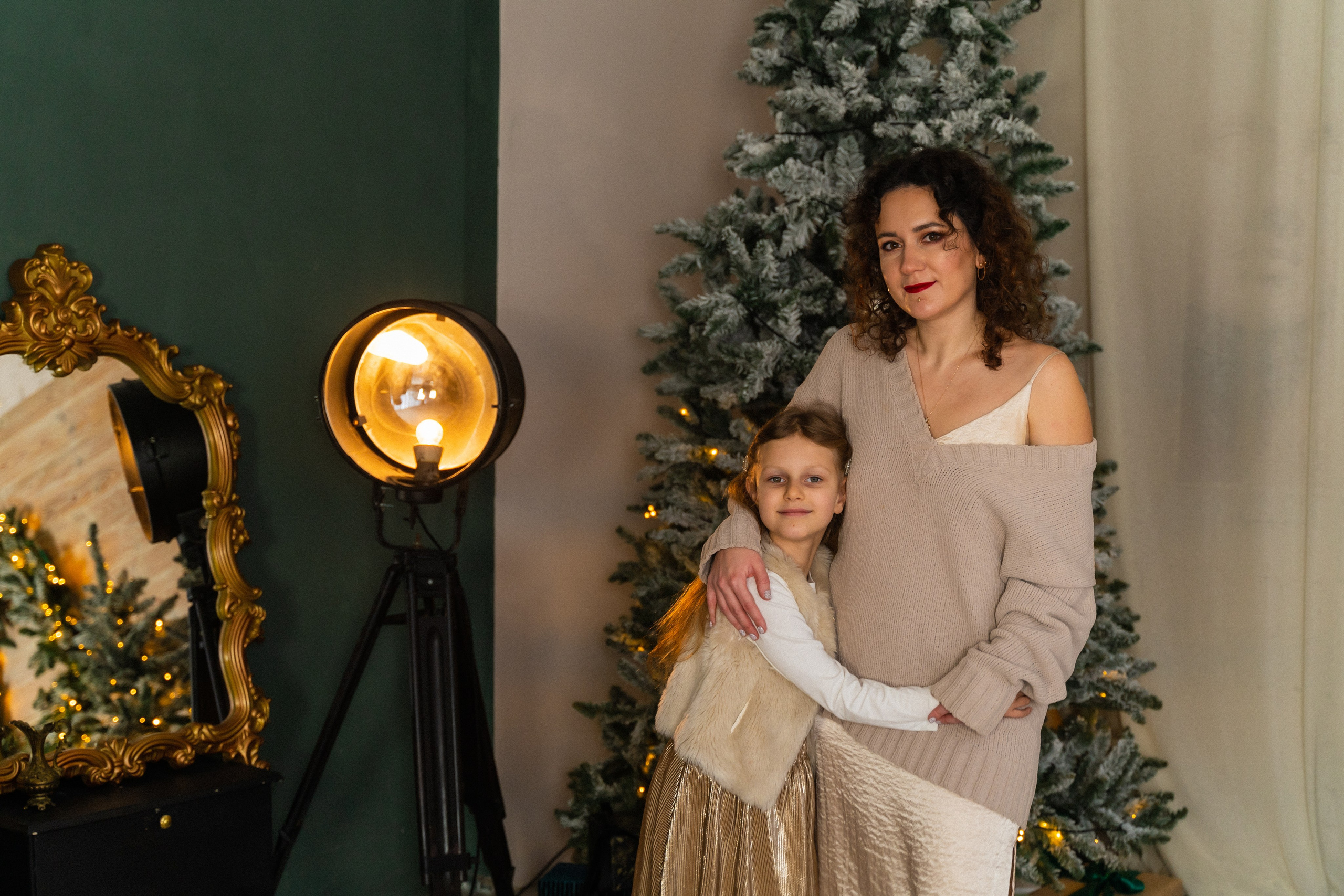 Новорічна фотосесія мама і доня. Сімейний фотограф Київ Наталія Шкаврон
