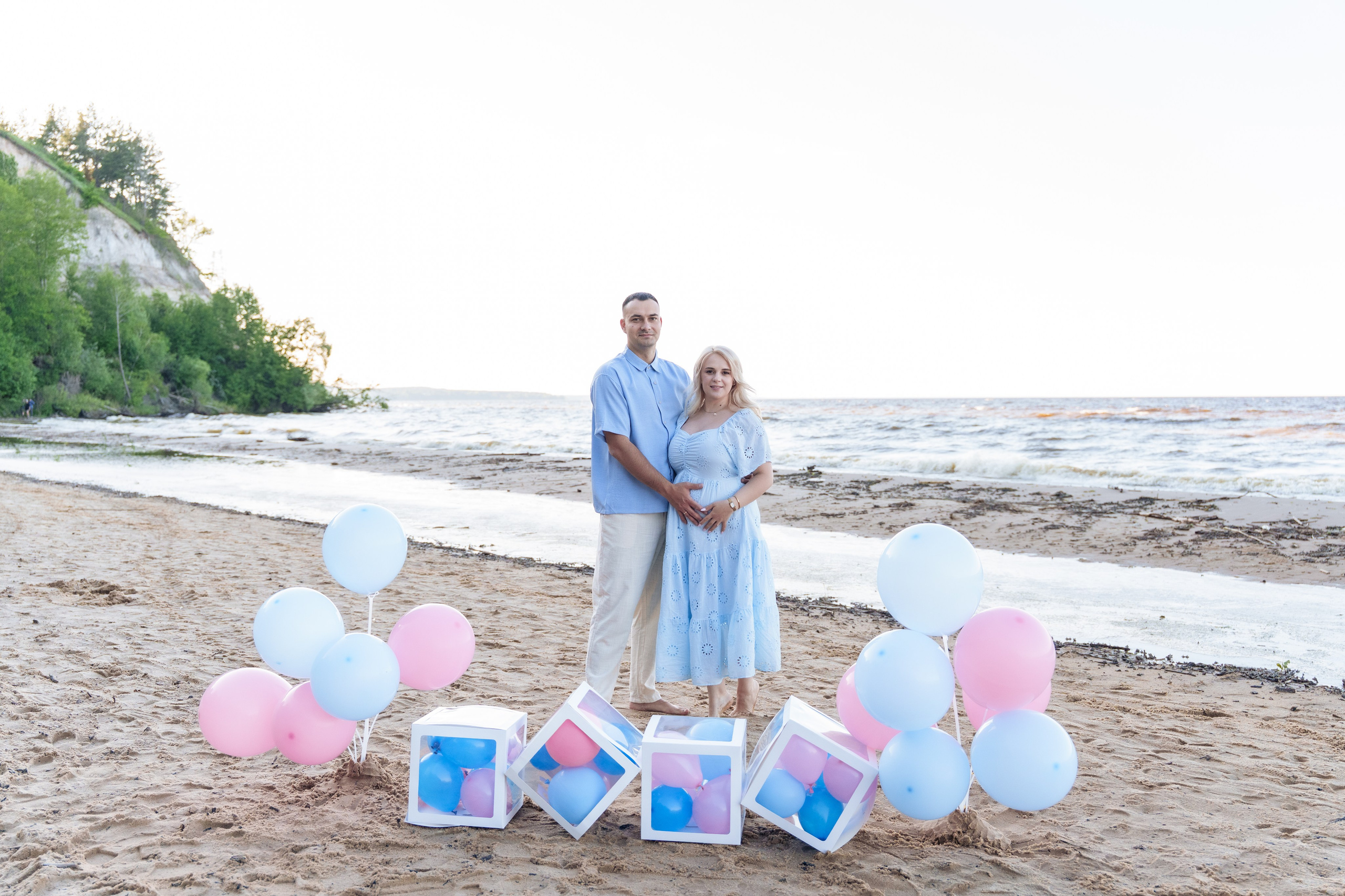 Гендер паті на Київському морі. Family photographer in Kiev Natalia Shkavron