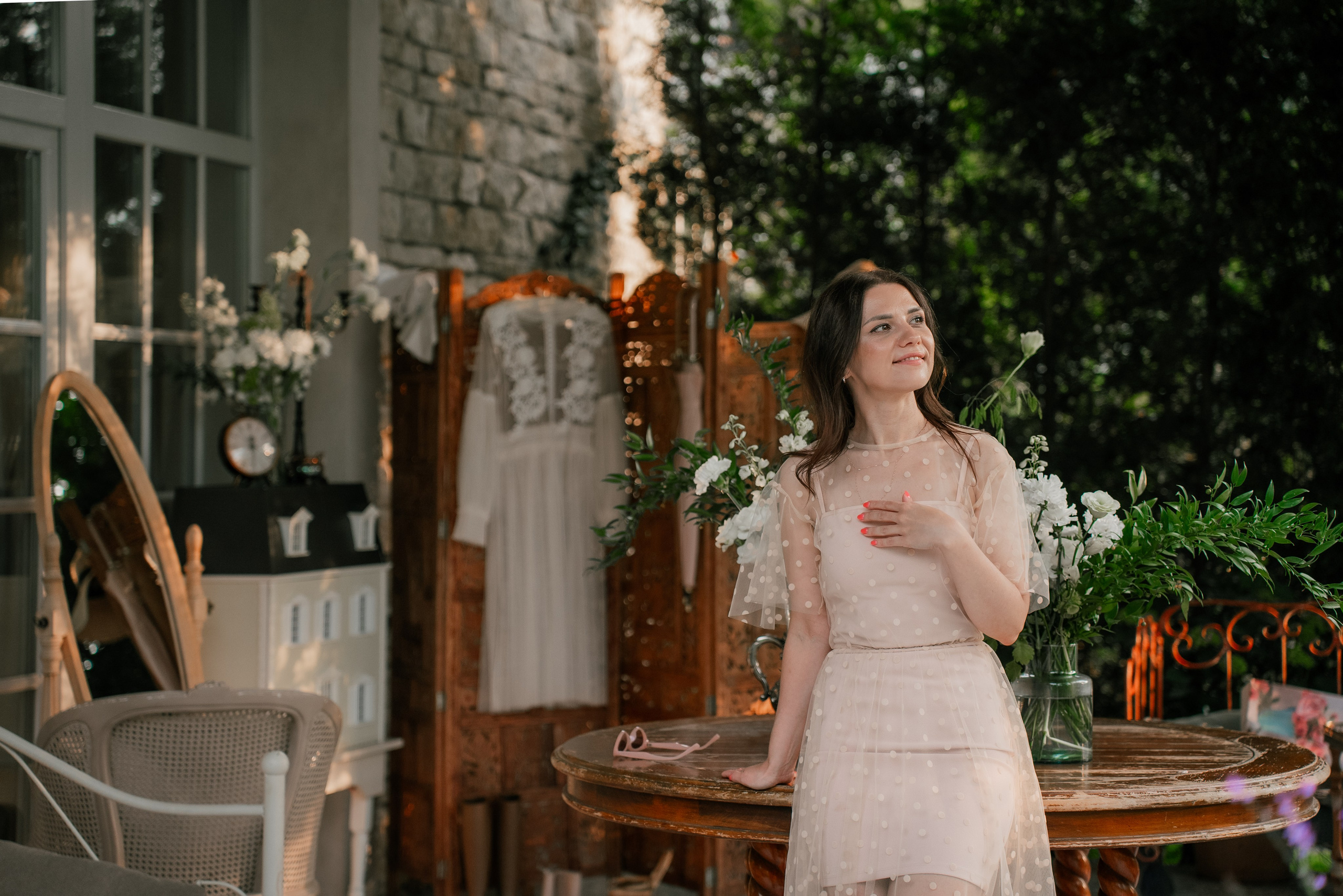 Фотосеся індивідуальна в гортензіях. Сімейний фотограф Київ Наталія Шкаврон