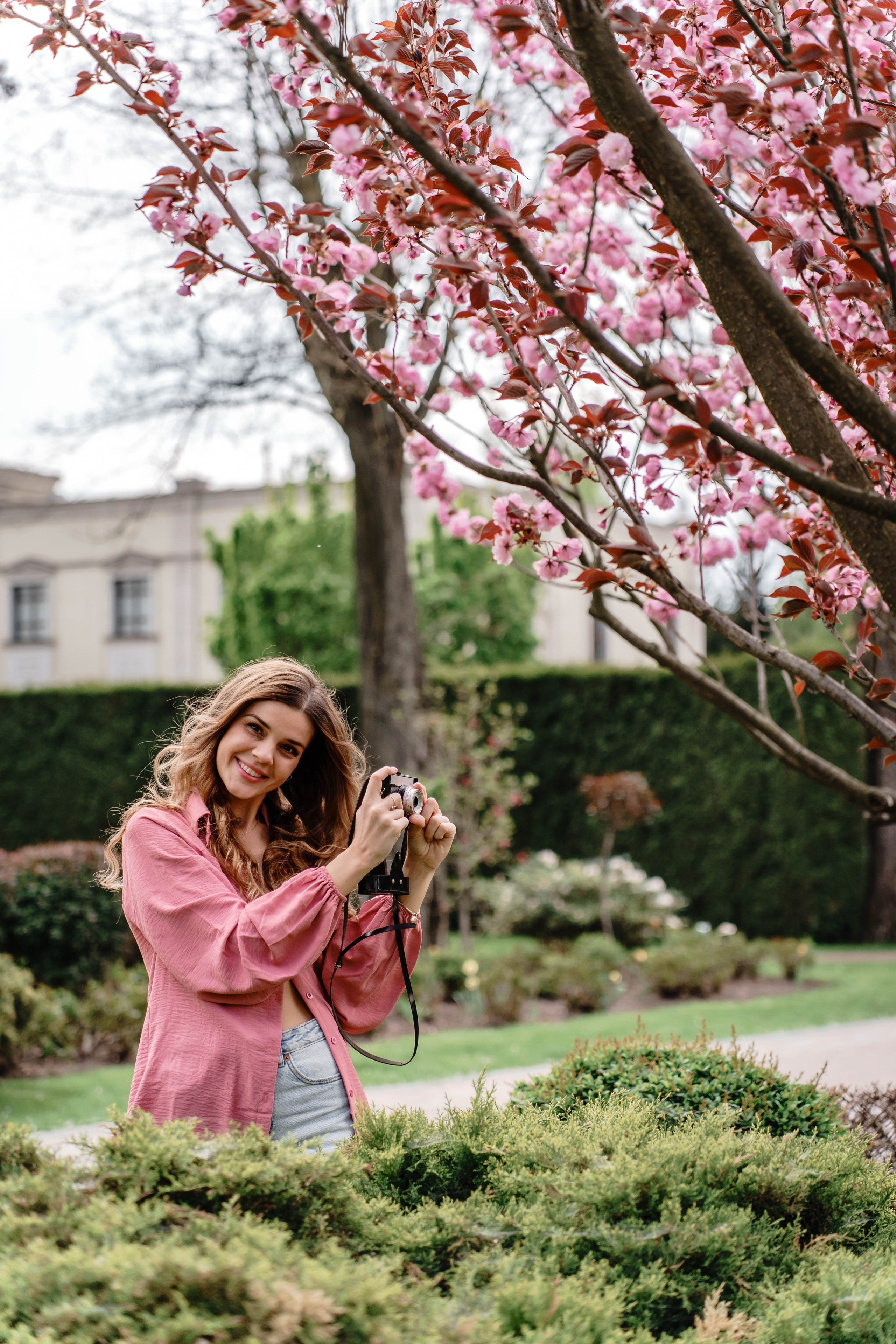 Фотосесія в сакурах. Family photographer in Kiev Natalia Shkavron