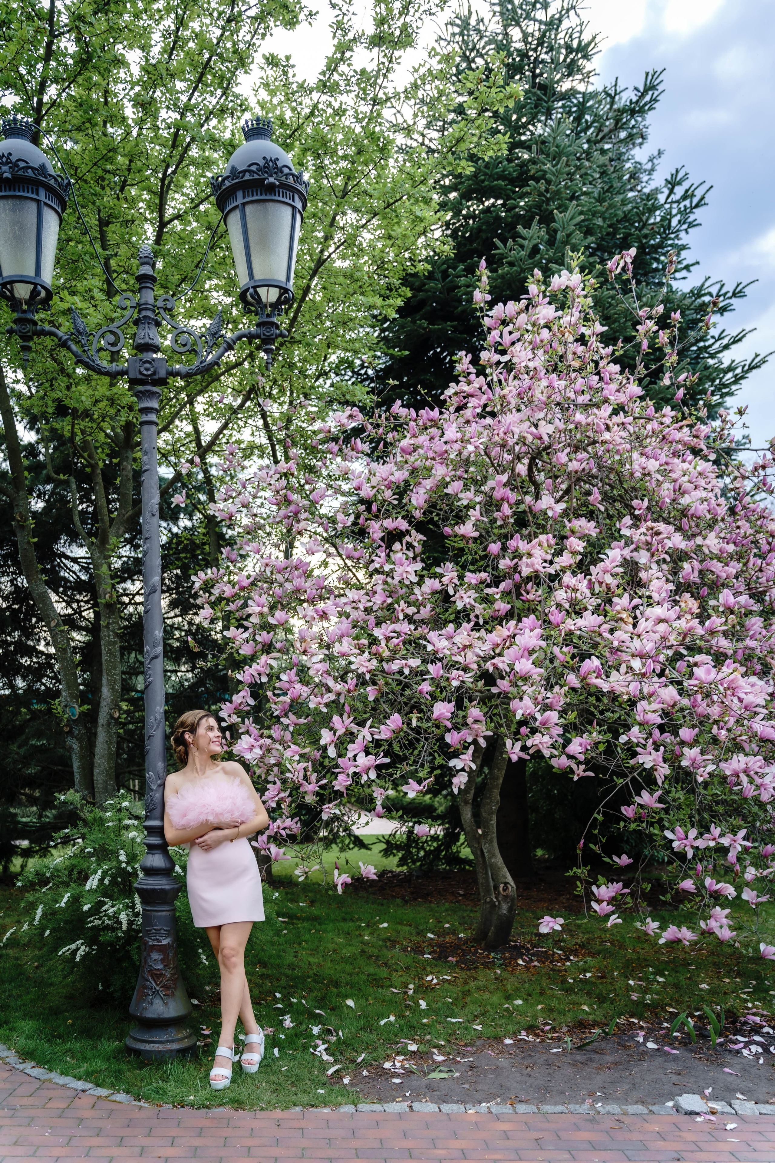 Фотосесія в магноліях. Сімейний фотограф Київ Наталія Шкаврон