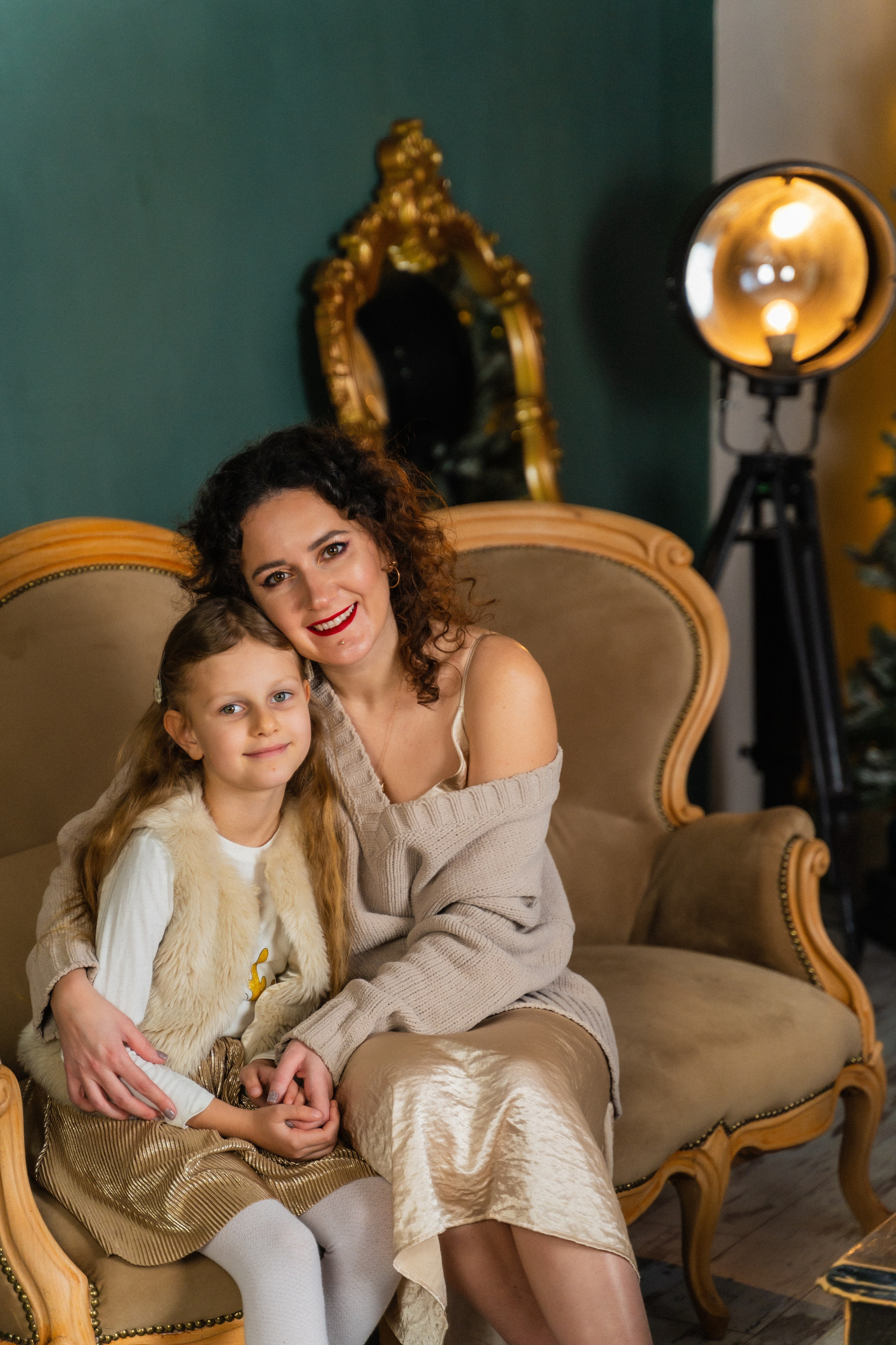 Новорічна фотосесія мама і доня. Сімейний фотограф Київ Наталія Шкаврон