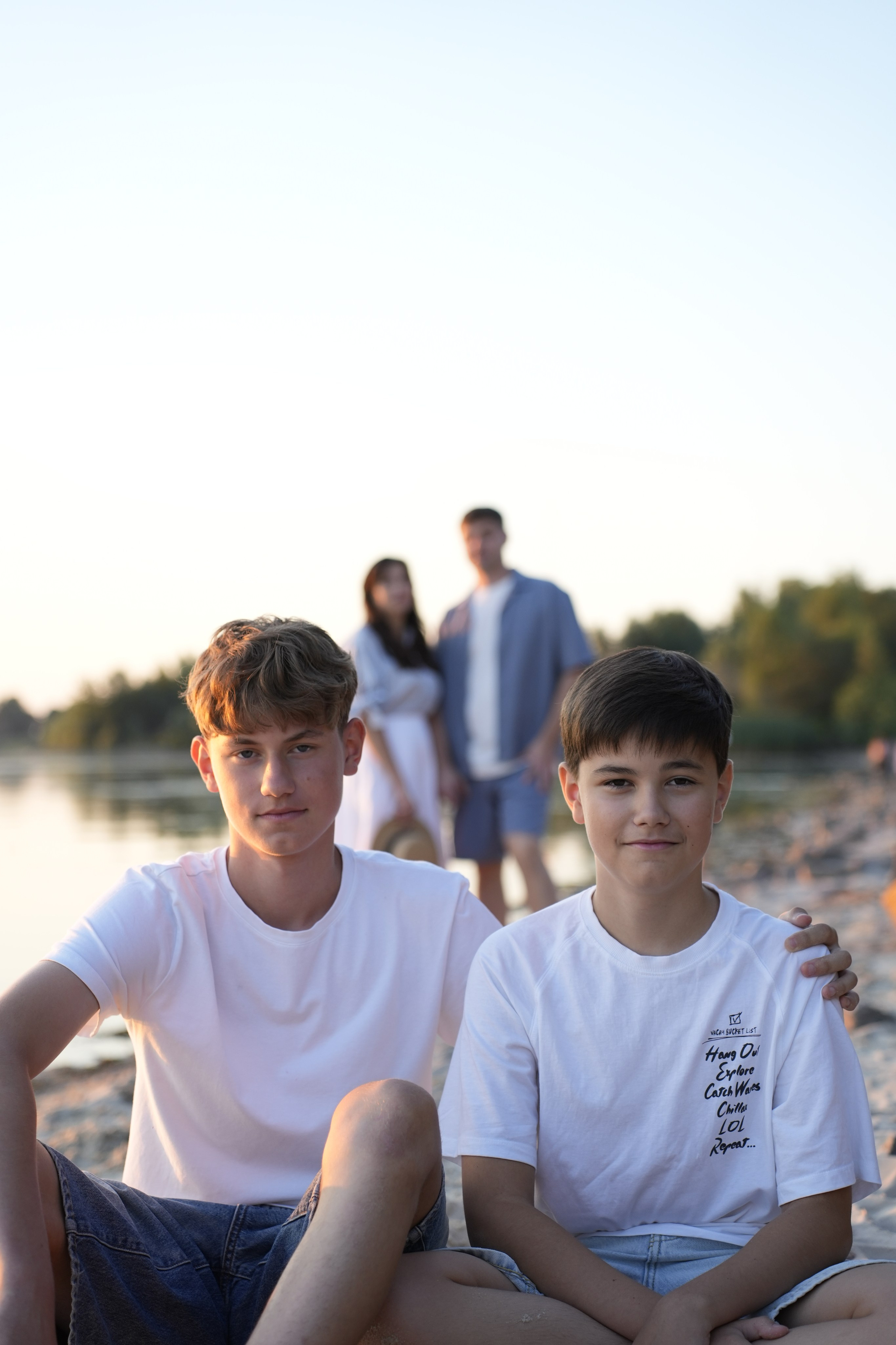 Сімейна фотосесія на Київському морі. Family photographer in Kiev Natalia Shkavron