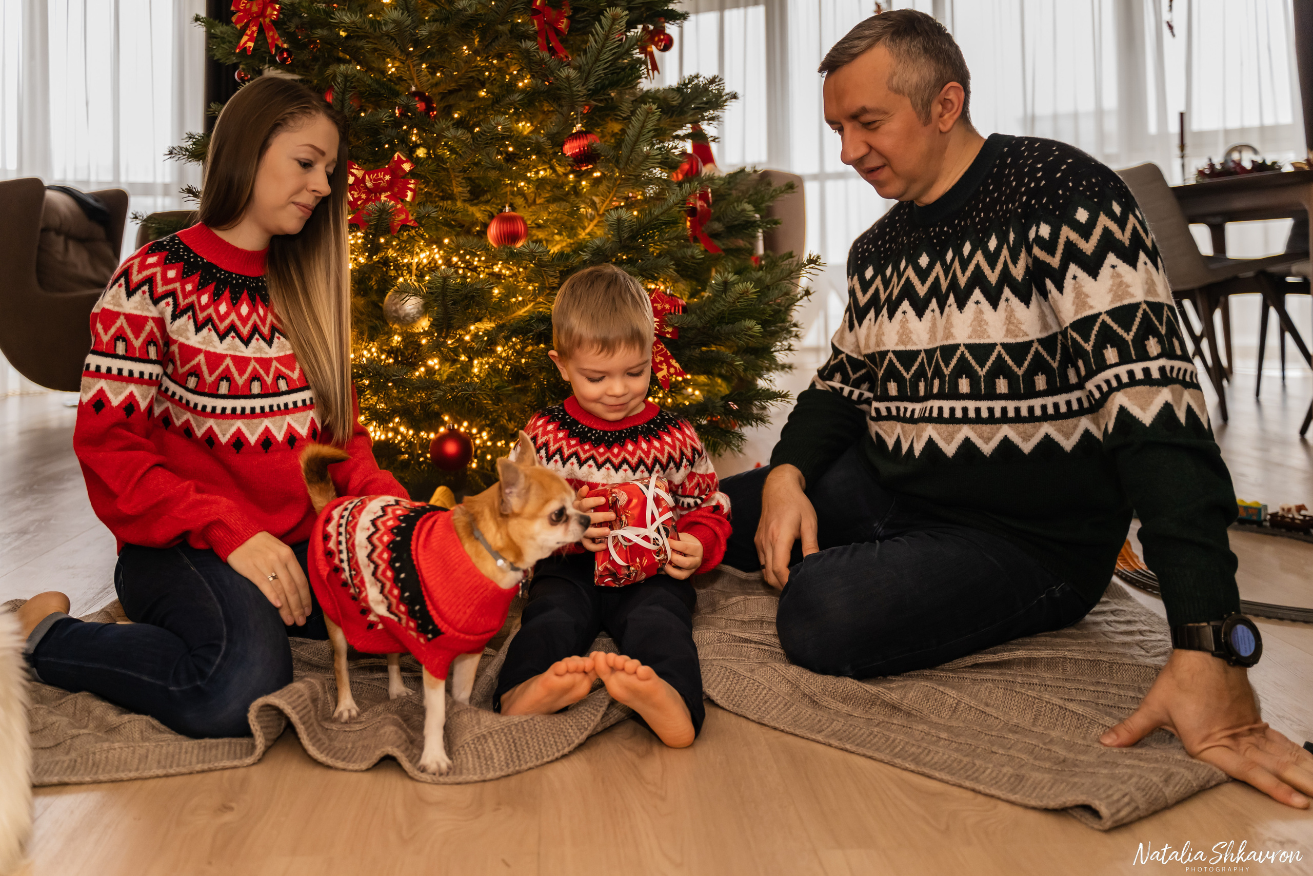 Новорічна фотосесія вдома. Сімейний фотограф Київ Наталія Шкаврон