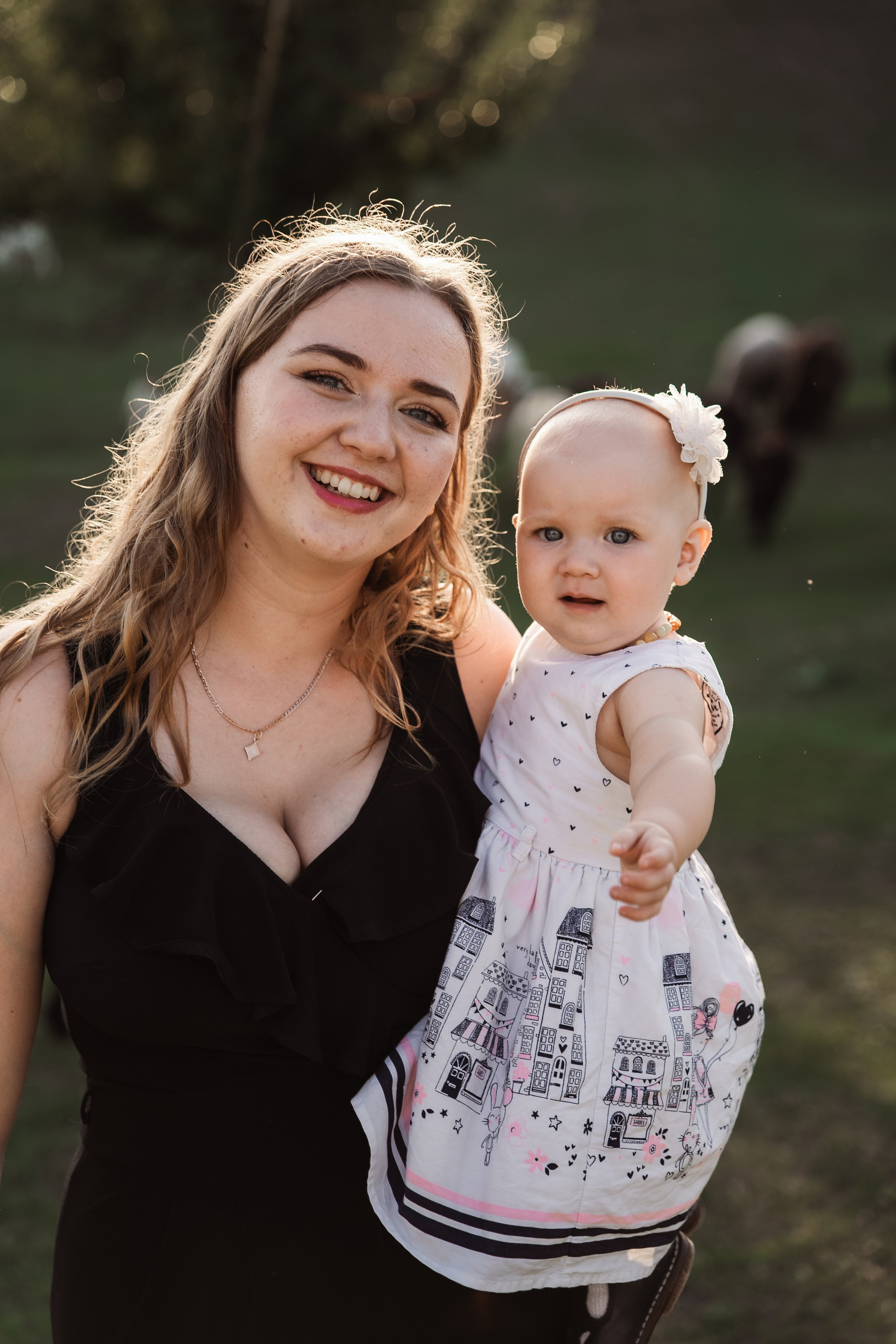 Святкування 1-го дня народження на овечій фермі. Family photographer in Kiev Natalia Shkavron