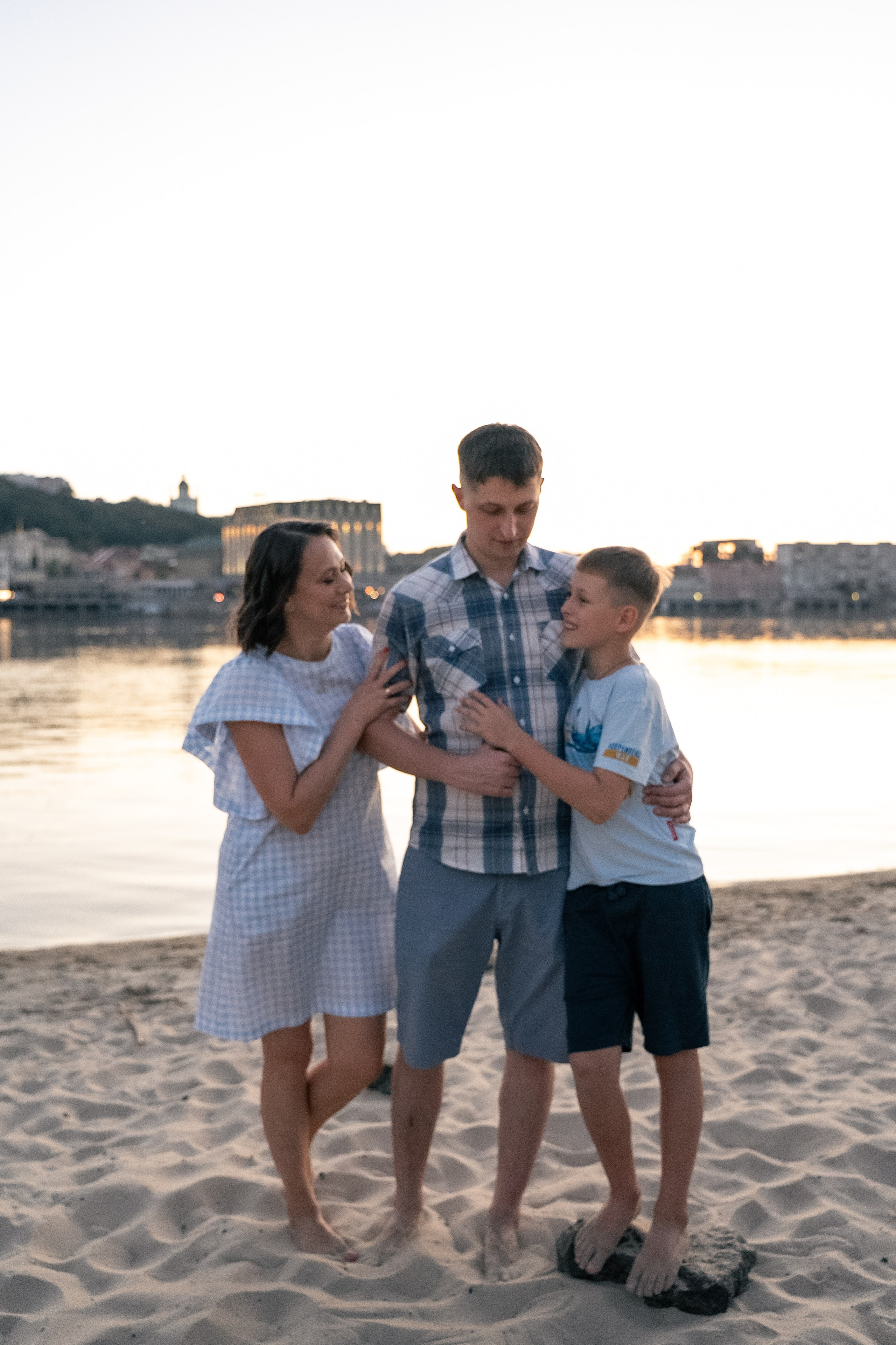 Сімейна фотосесія на Трухановому острові. Сімейний фотограф Київ Наталія Шкаврон