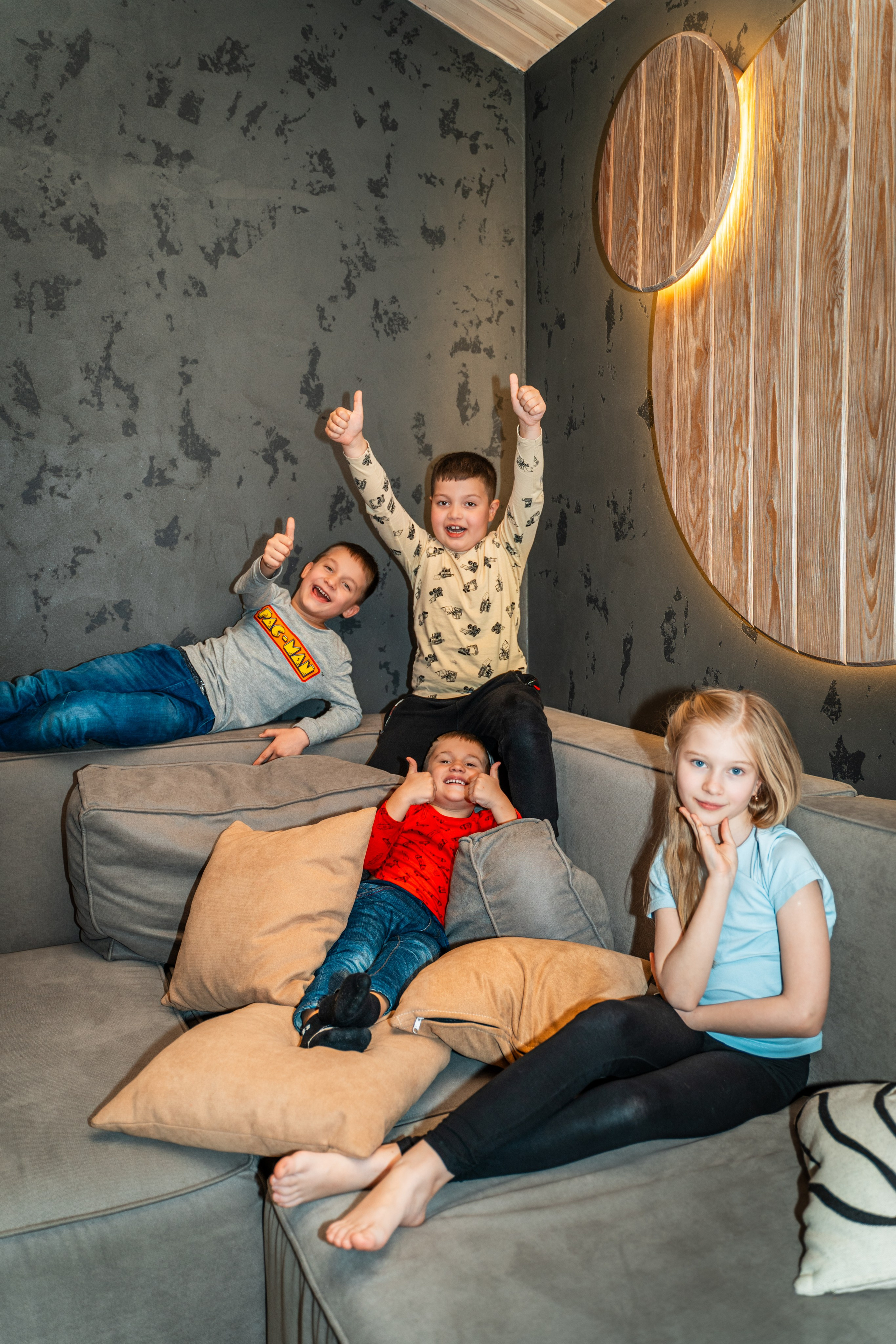 Зустріч з подругами. Сімейний фотограф Київ Наталія Шкаврон