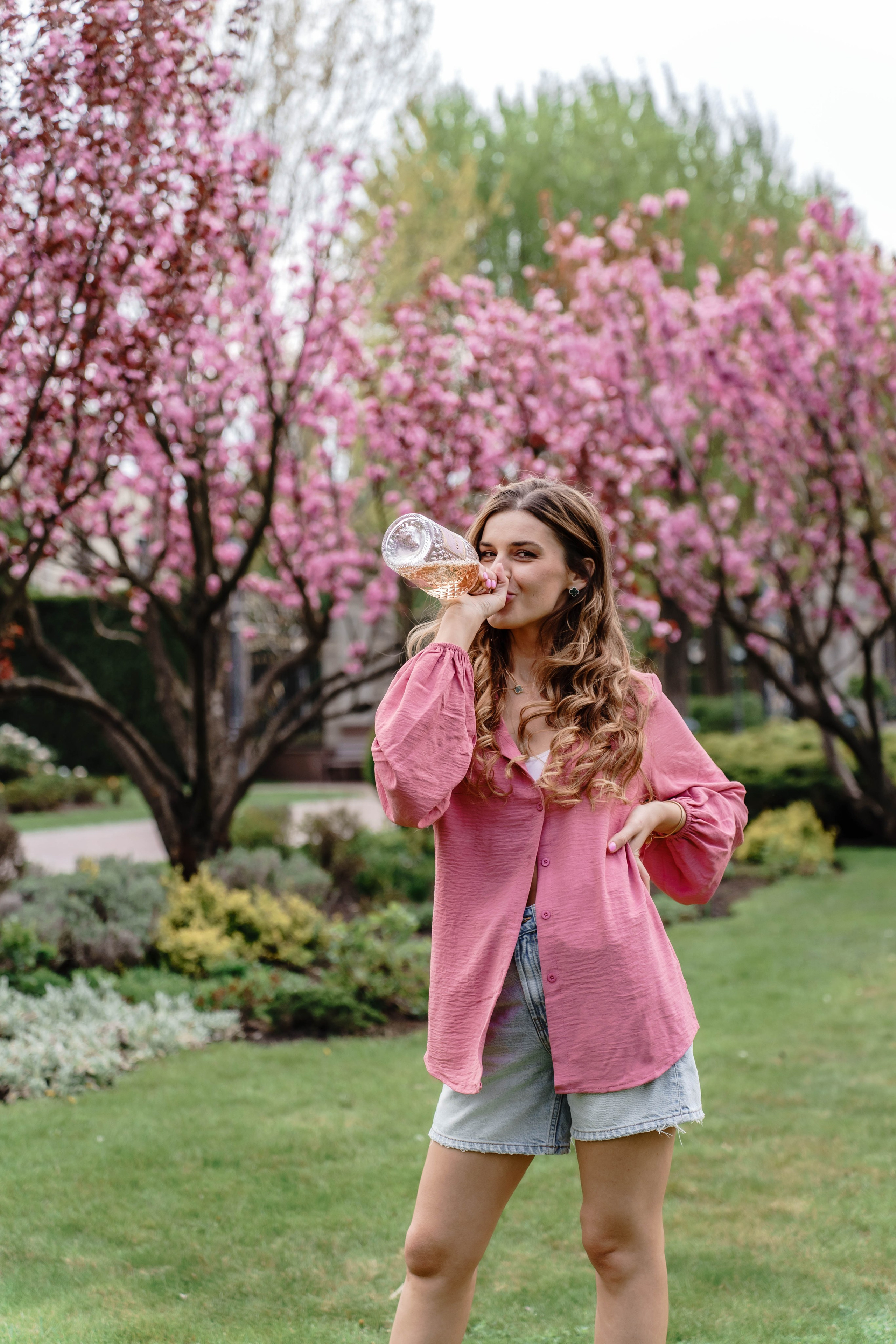 Фотосесія в сакурах. Family photographer in Kiev Natalia Shkavron