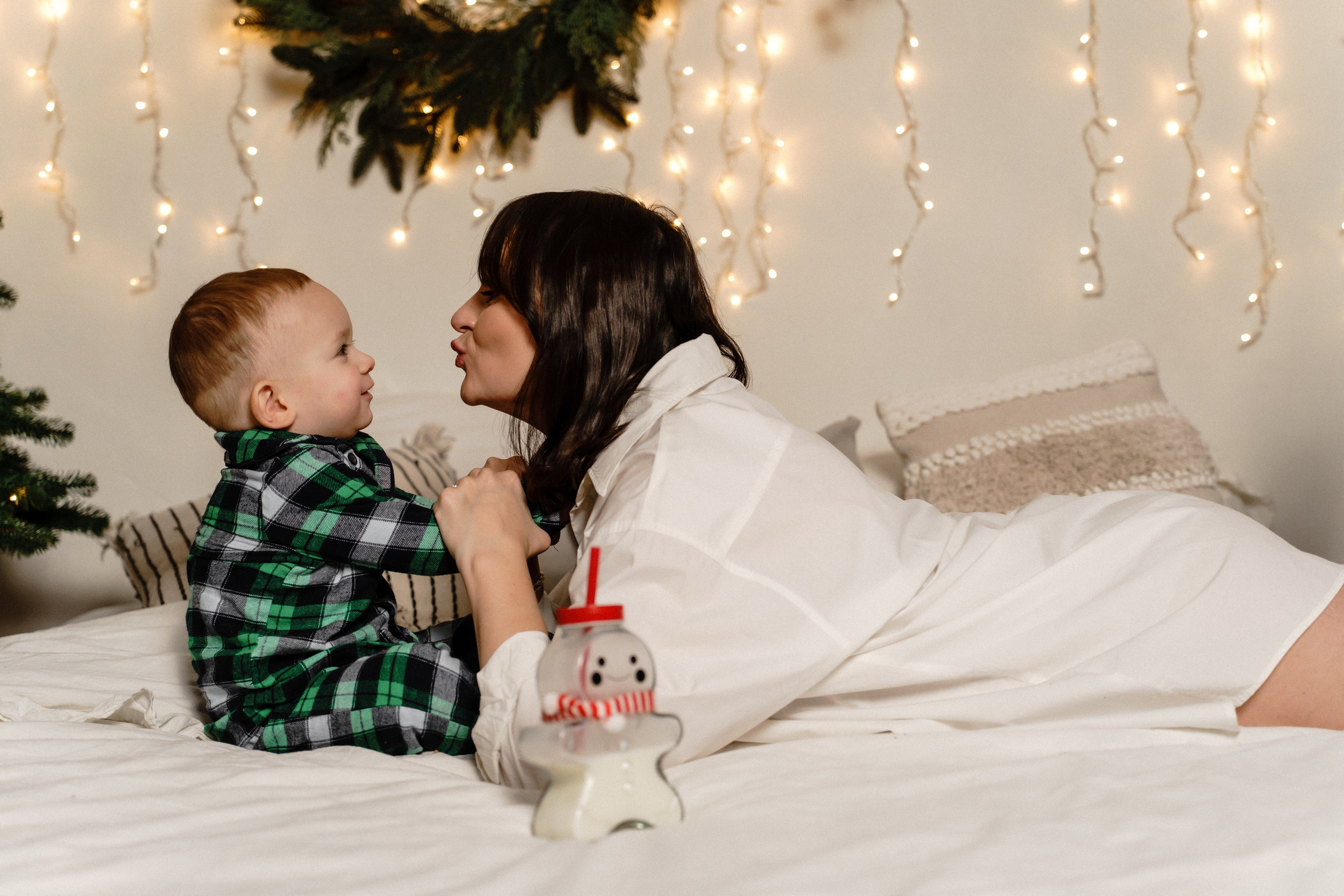 Новорічна фотосесія мами та сина. Family photographer in Kiev Natalia Shkavron