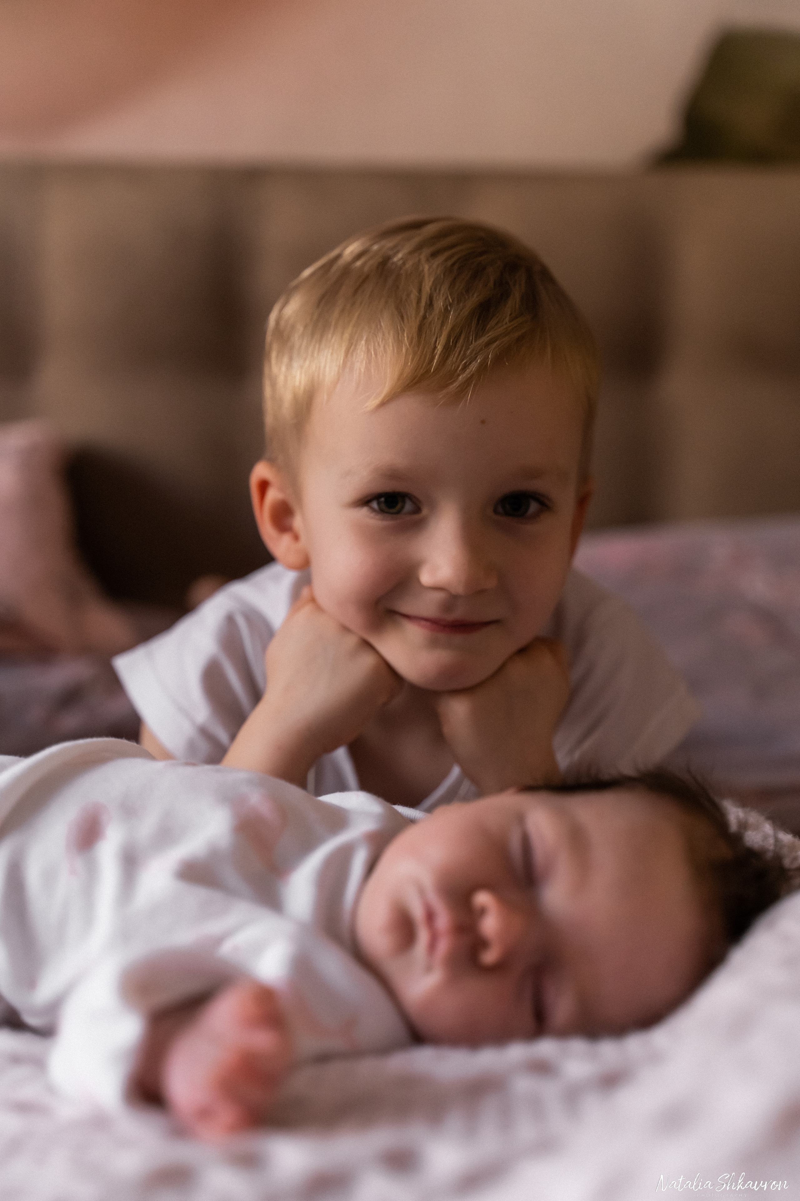 Сімейна фотосесія новонародженої. Сімейний фотограф Київ Наталія Шкаврон