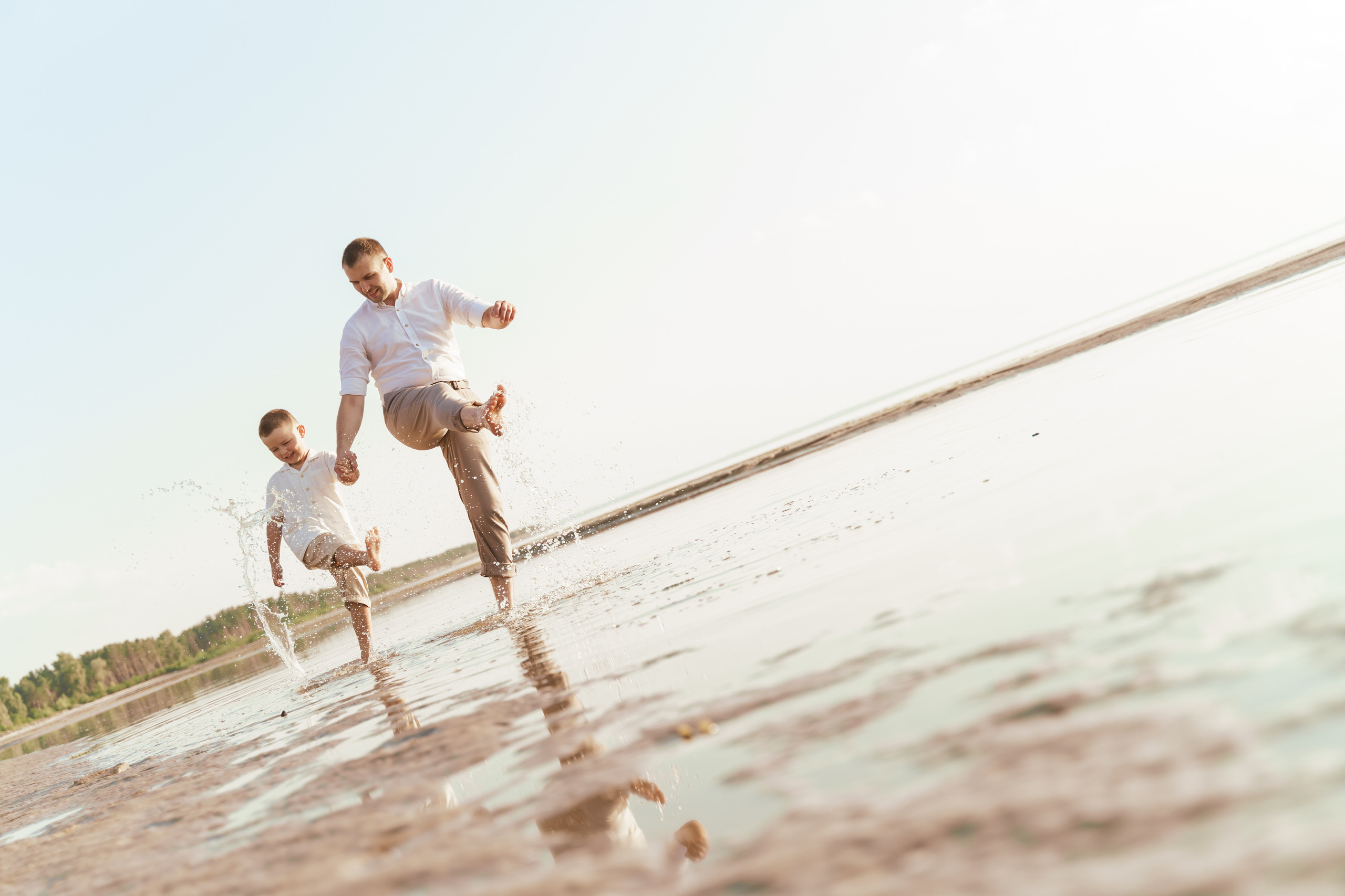 Фотосесія вагітності біля Київського моря. Сімейний фотограф Київ Наталія Шкаврон