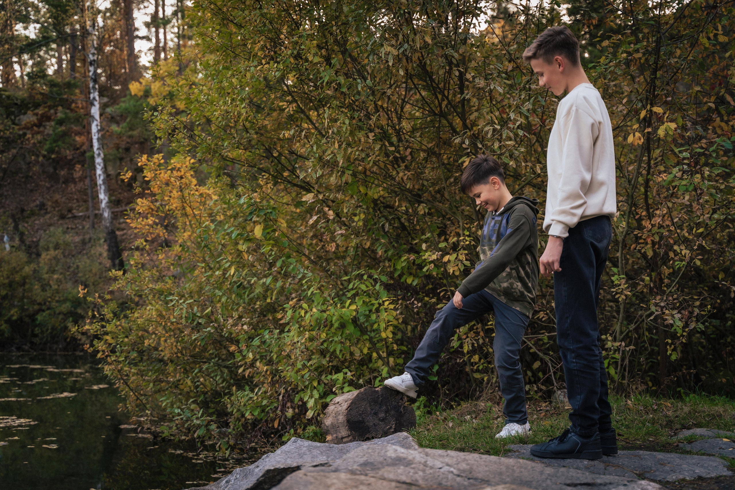 Сімейна фотосесія на природі біля Коростишівського карєру. Сімейний фотограф Київ Наталія Шкаврон