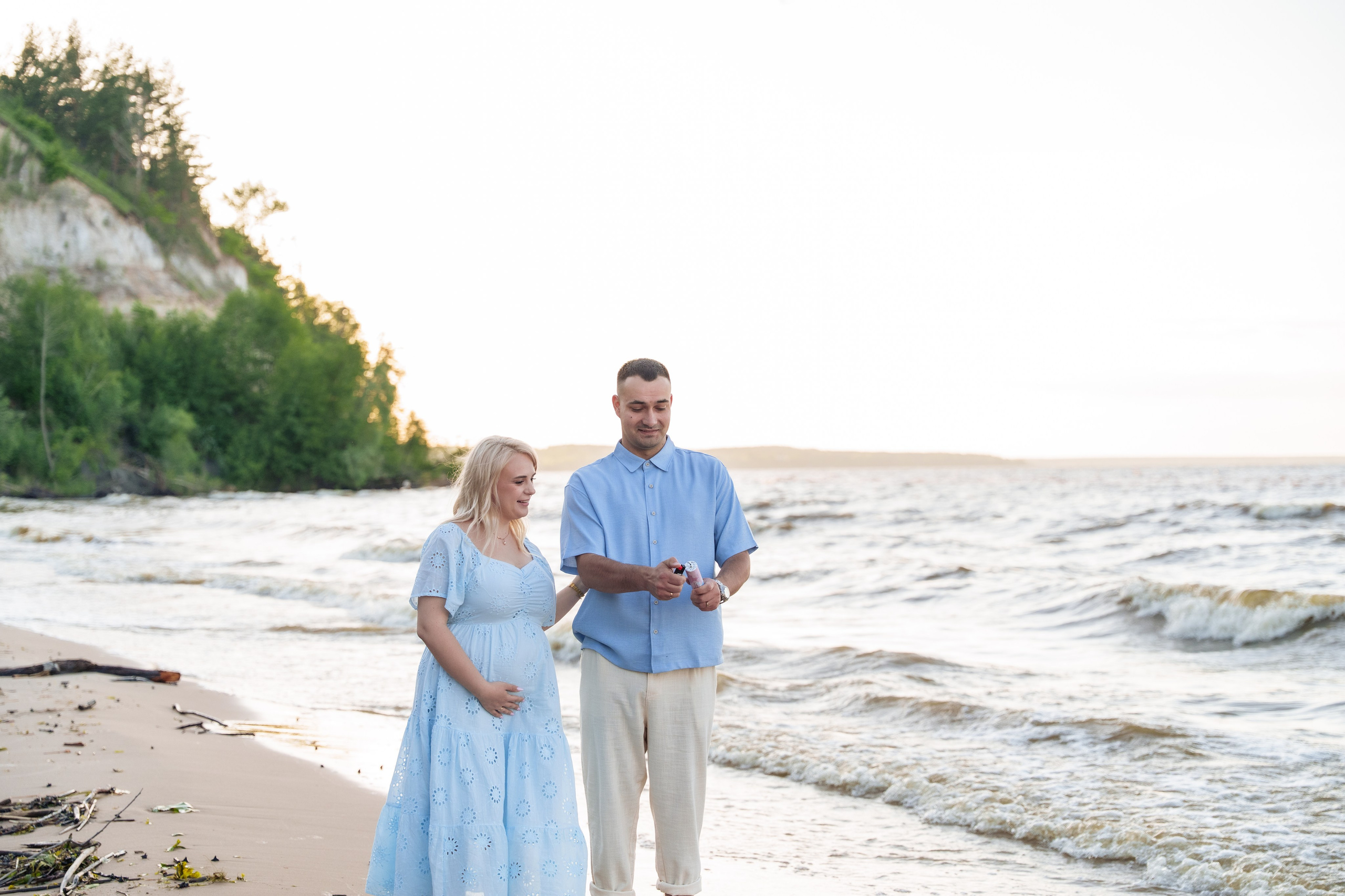 Гендер паті на Київському морі. Family photographer in Kiev Natalia Shkavron