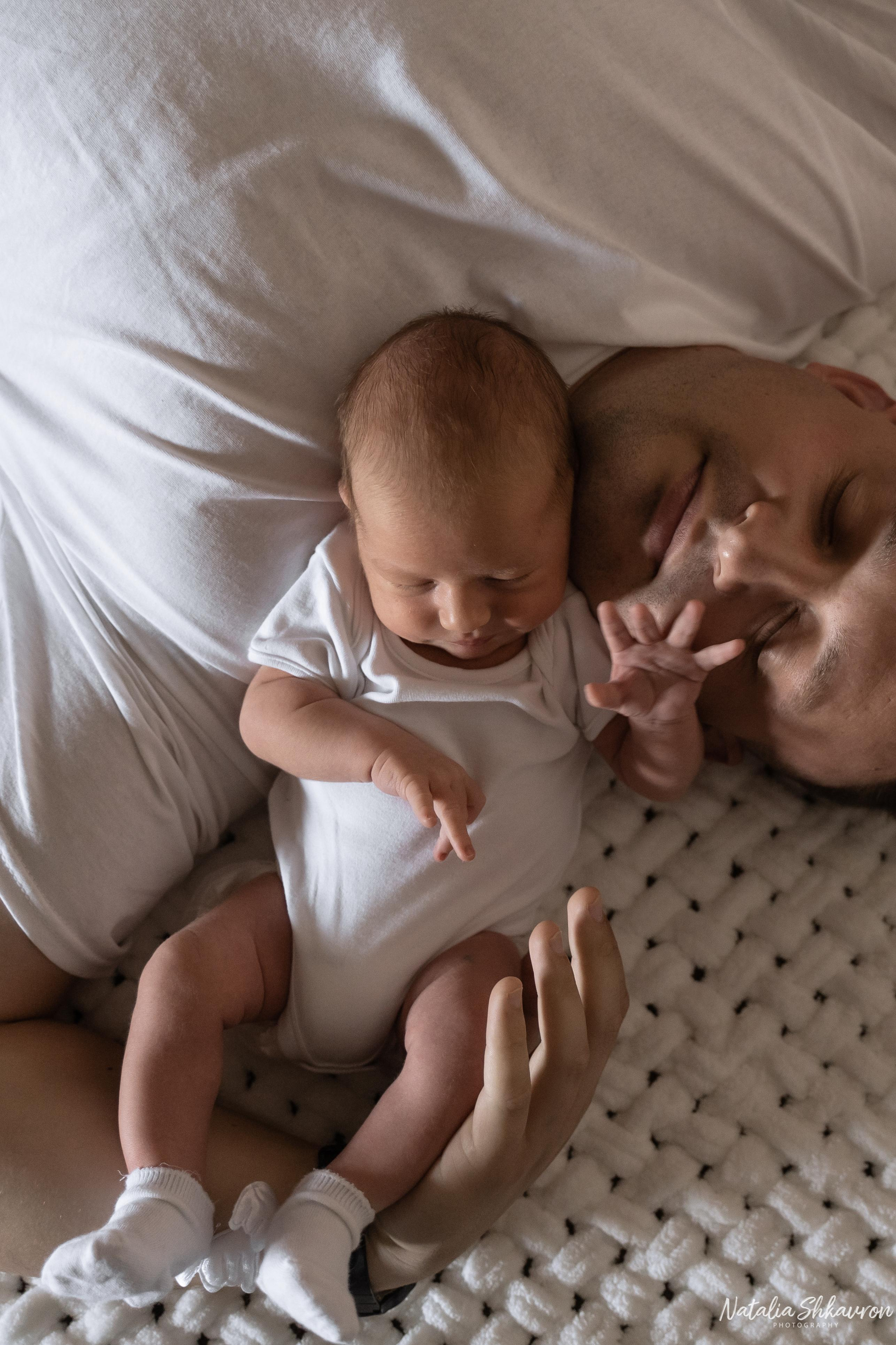 Домашня фотосесія новонародженого. Family photographer in Kiev Natalia Shkavron