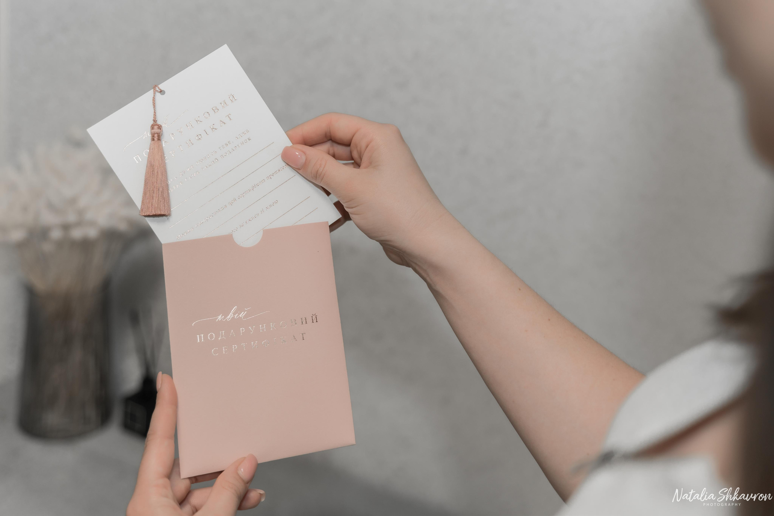 Контент фотосесія для косметолога Даші. Сімейний фотограф Київ Наталія Шкаврон