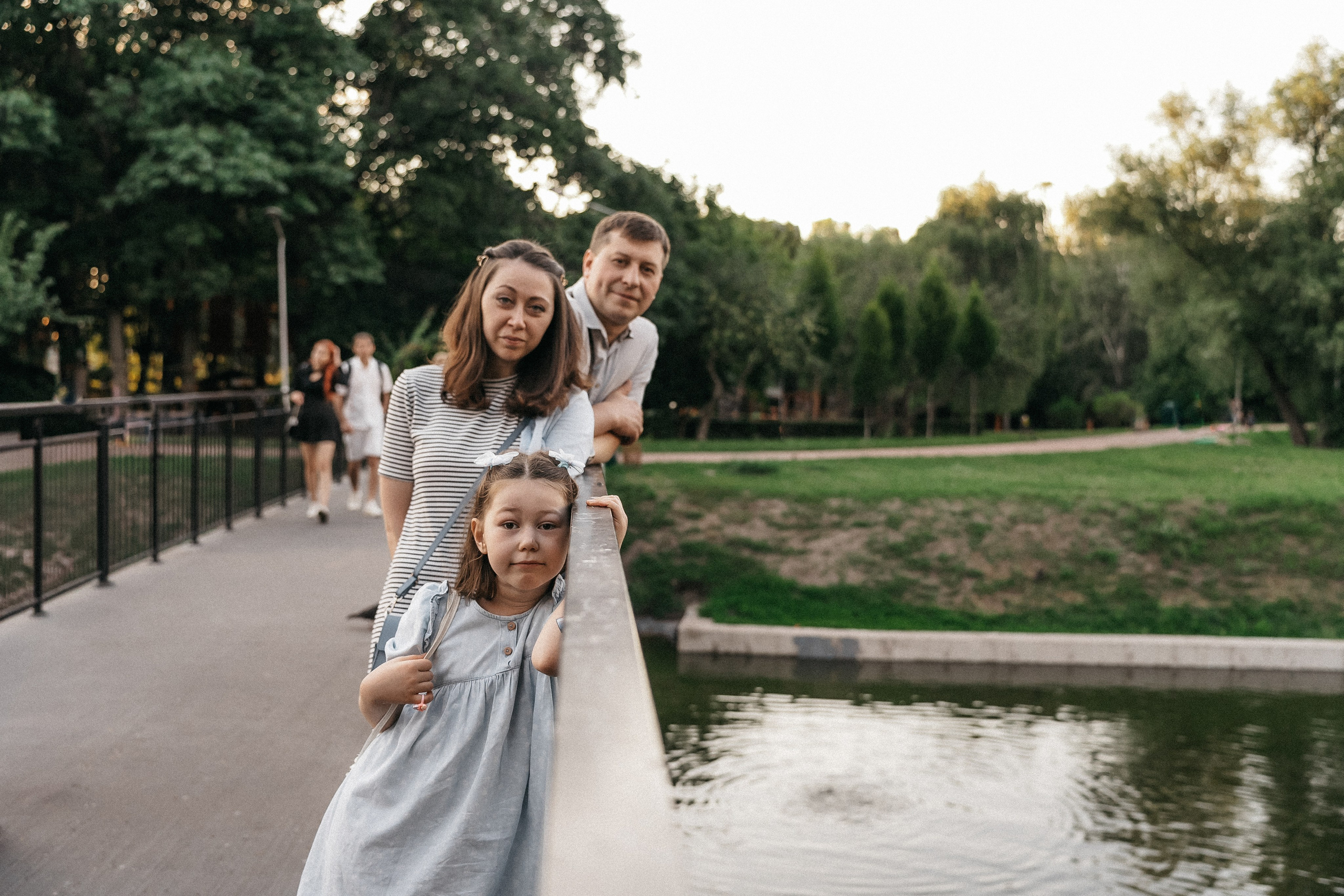 Сімейна фотосесія в парку. Сімейний фотограф Київ Наталія Шкаврон