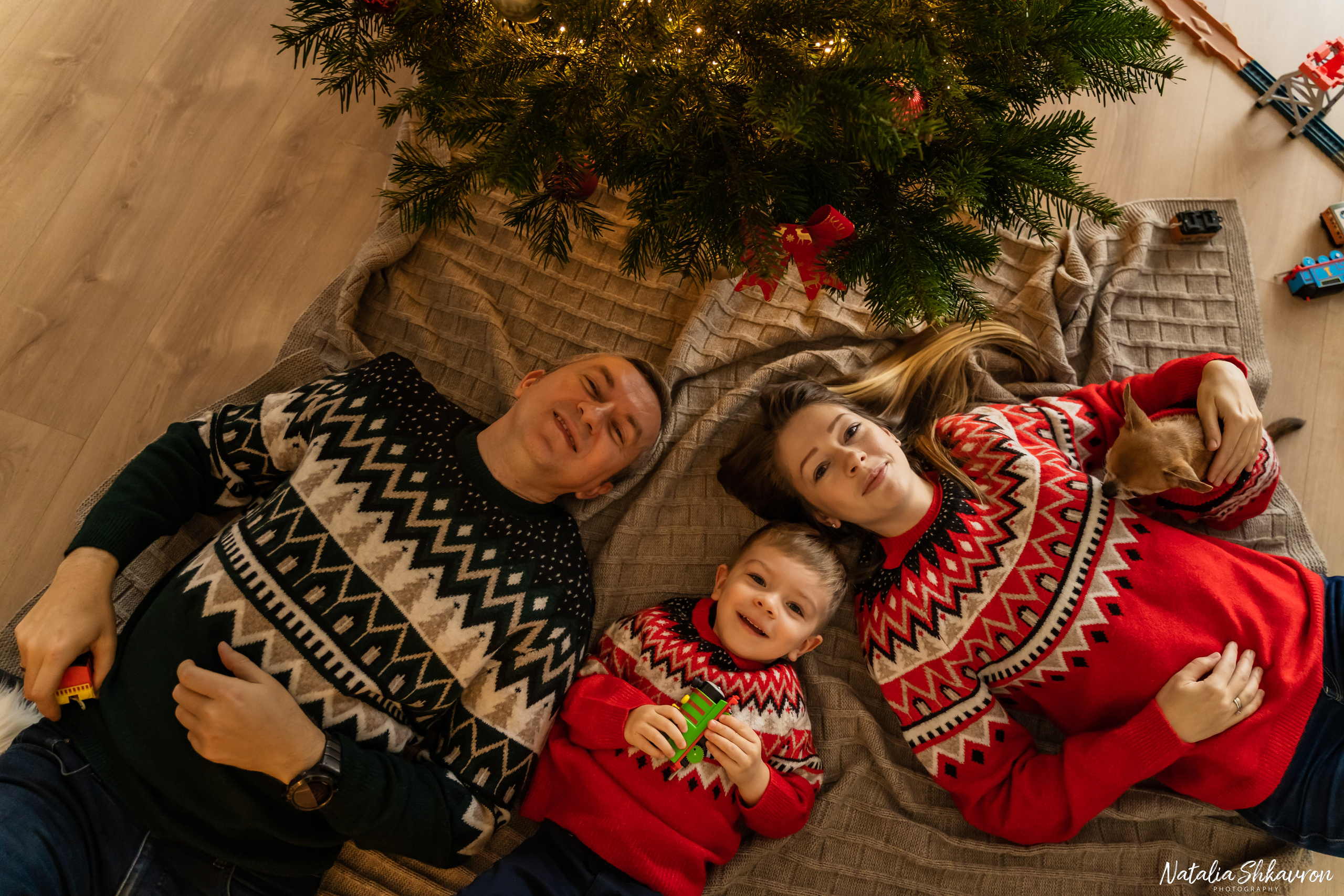 Новорічна фотосесія вдома. Сімейний фотограф Київ Наталія Шкаврон