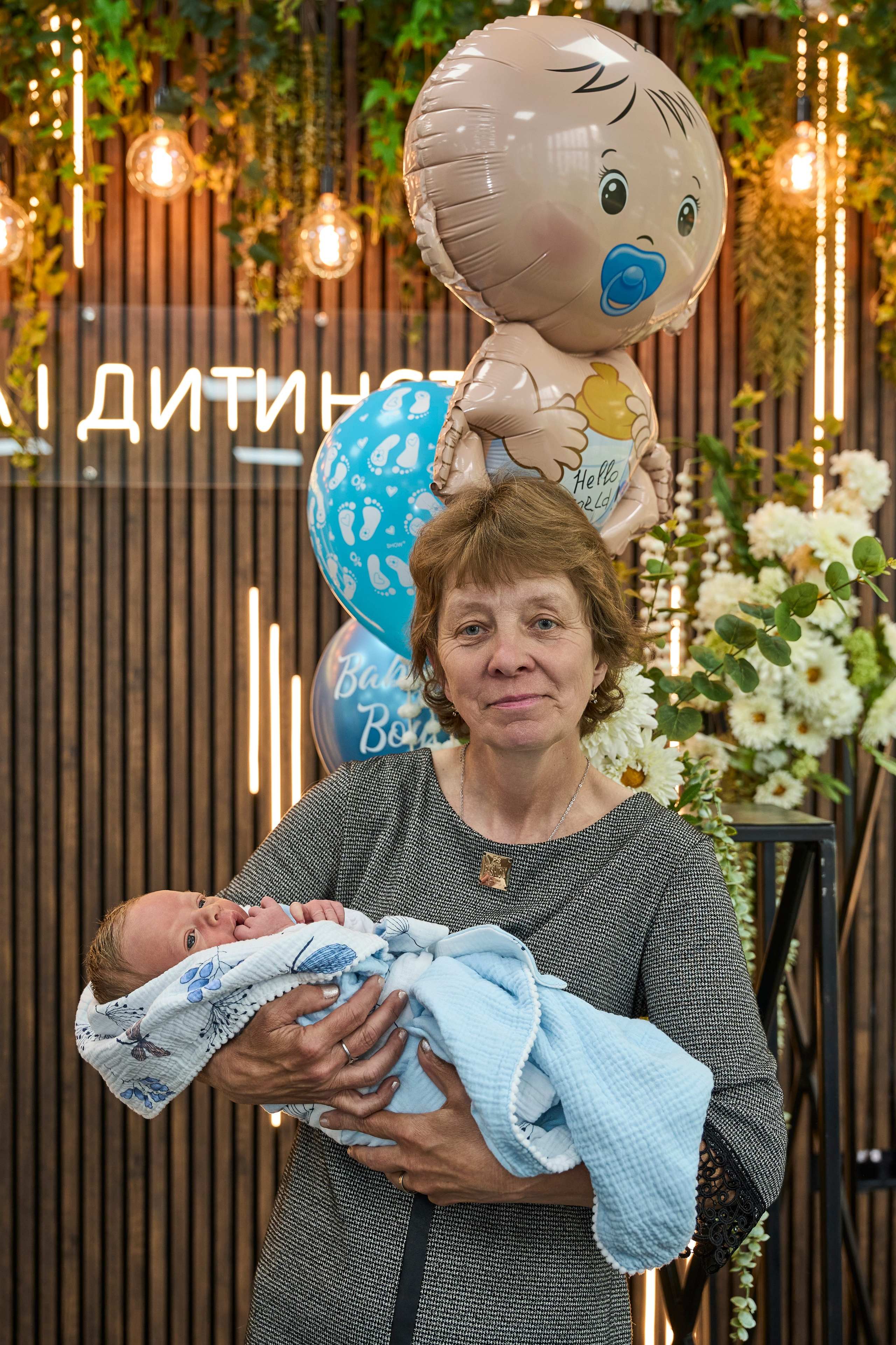 Виписка з пологового №3. Family photographer in Kiev Natalia Shkavron