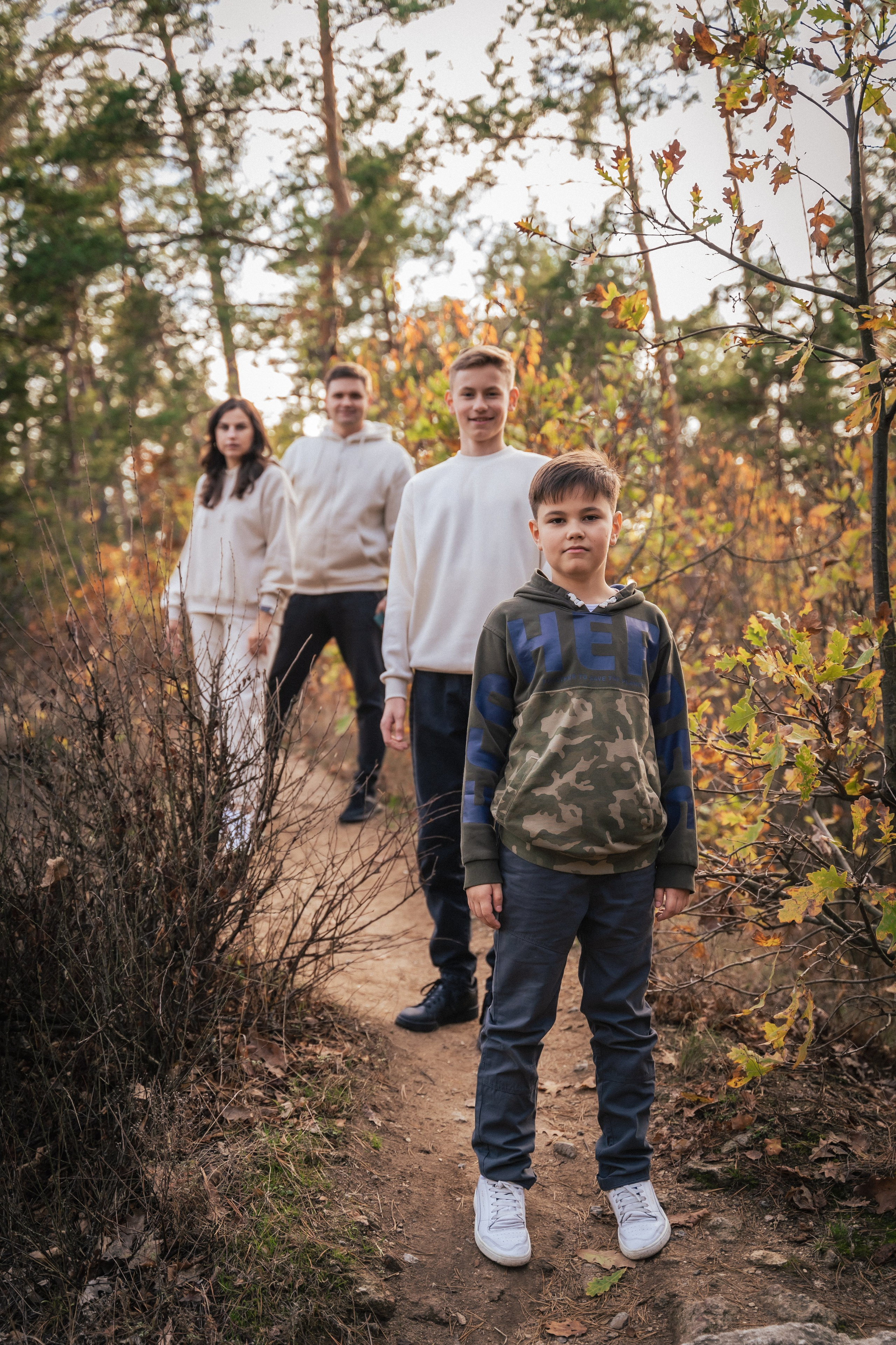 Сімейна фотосесія на природі біля Коростишівського карєру. Сімейний фотограф Київ Наталія Шкаврон