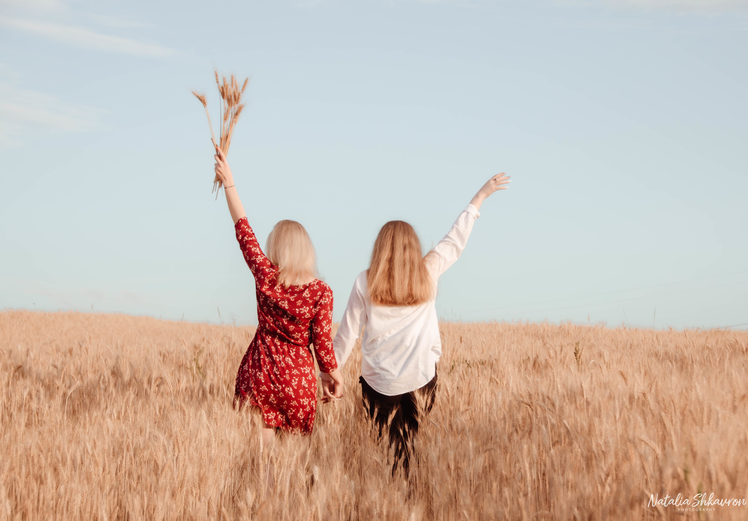 Фотосесія дві сестри. Сімейний фотограф Київ Наталія Шкаврон