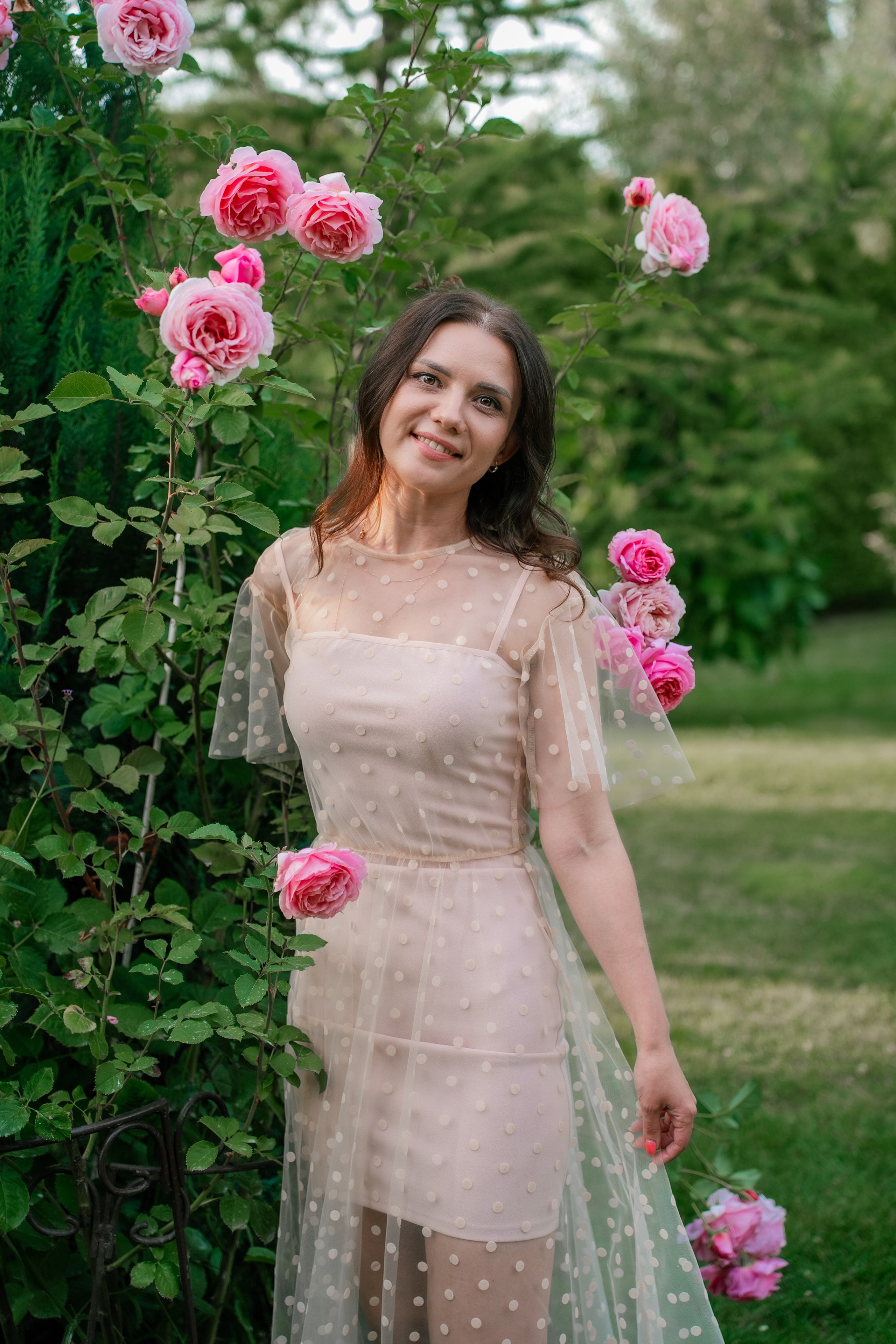 Фотосеся індивідуальна в гортензіях. Сімейний фотограф Київ Наталія Шкаврон