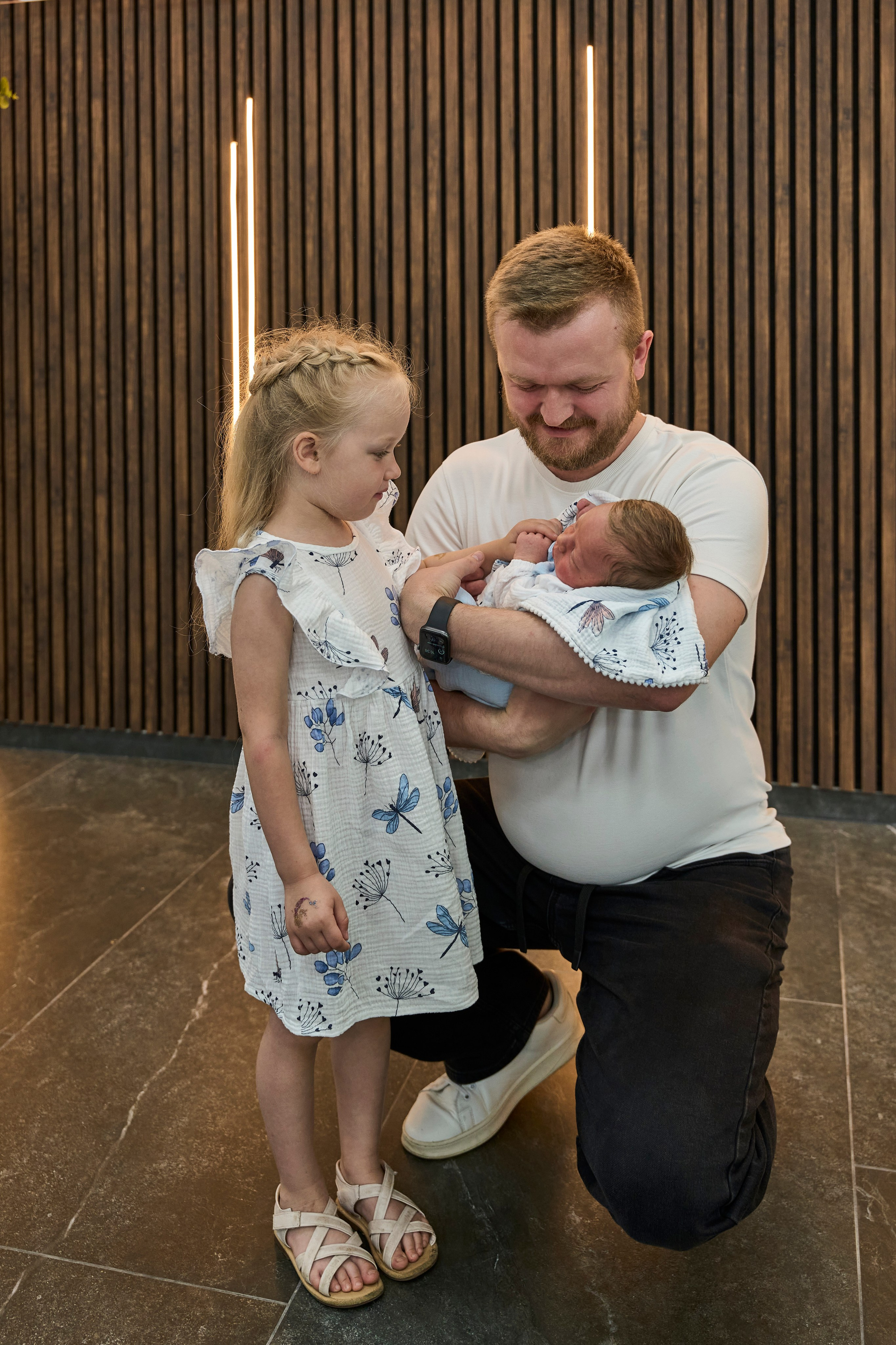 Виписка з пологового №3. Family photographer in Kiev Natalia Shkavron