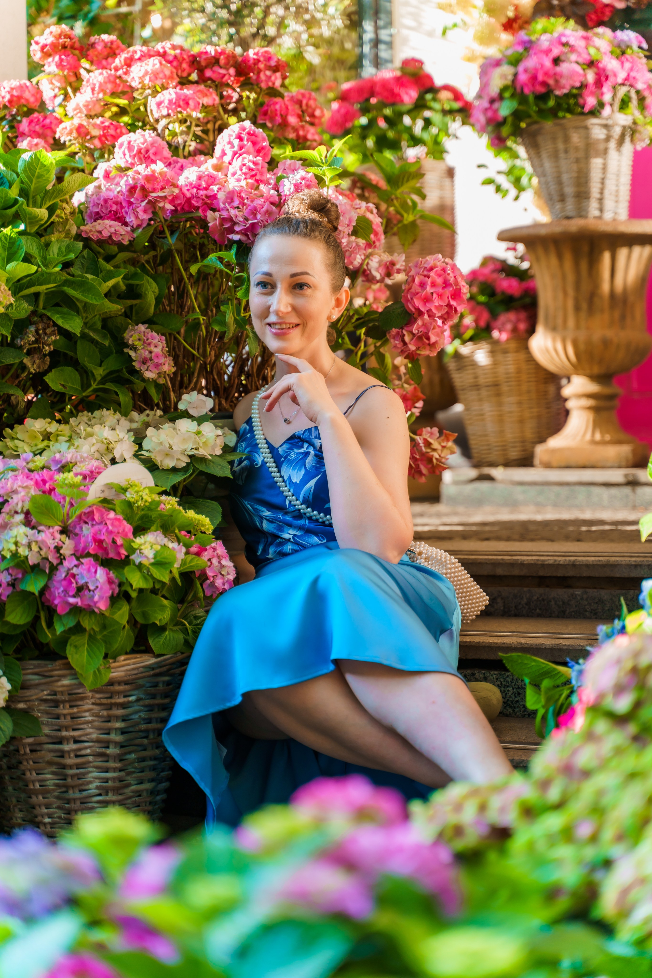 Індивідуальна фотосесія в гортензіях у Клов саду. Сімейний фотограф Київ Наталія Шкаврон