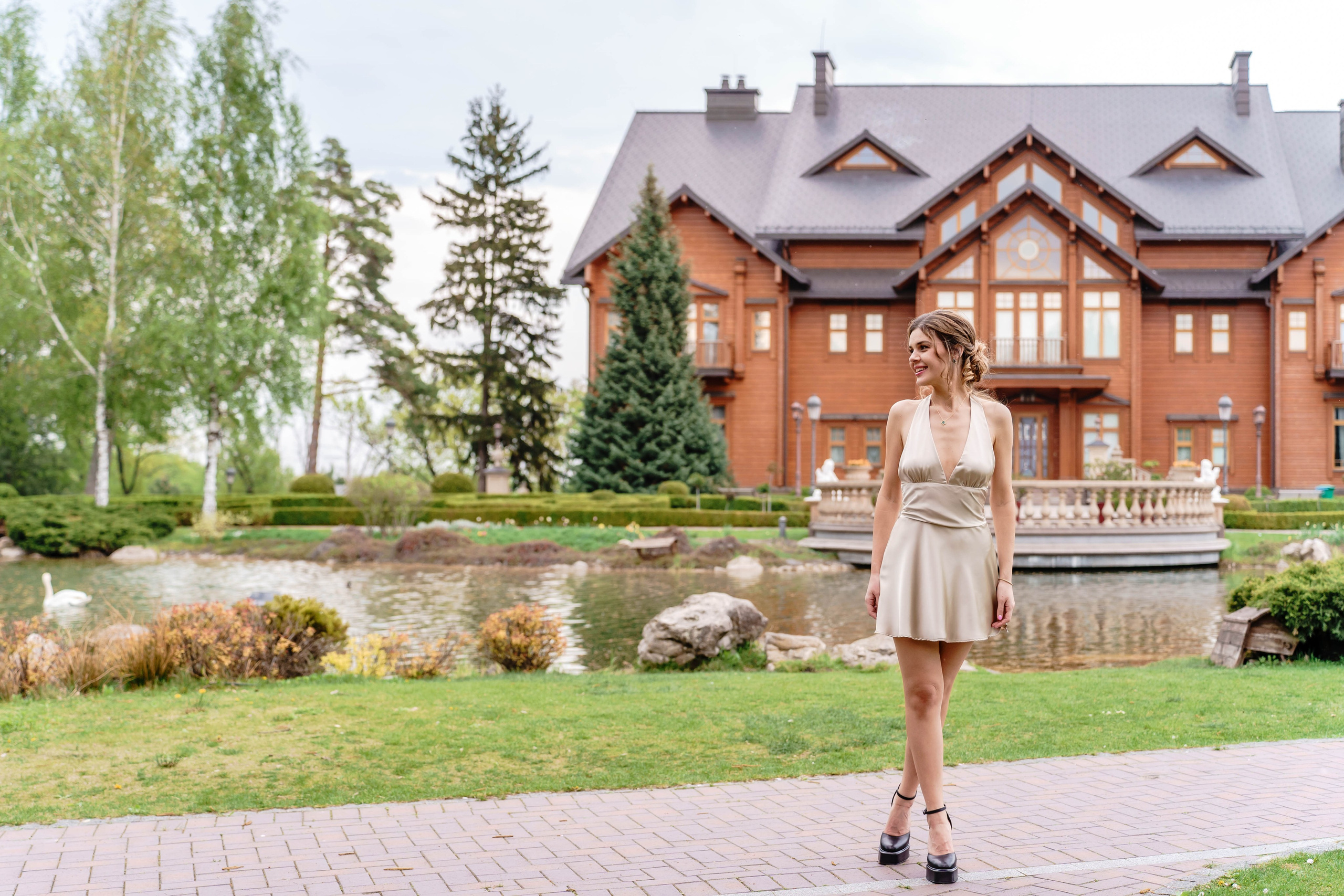 Фотосесія в сакурах. Family photographer in Kiev Natalia Shkavron