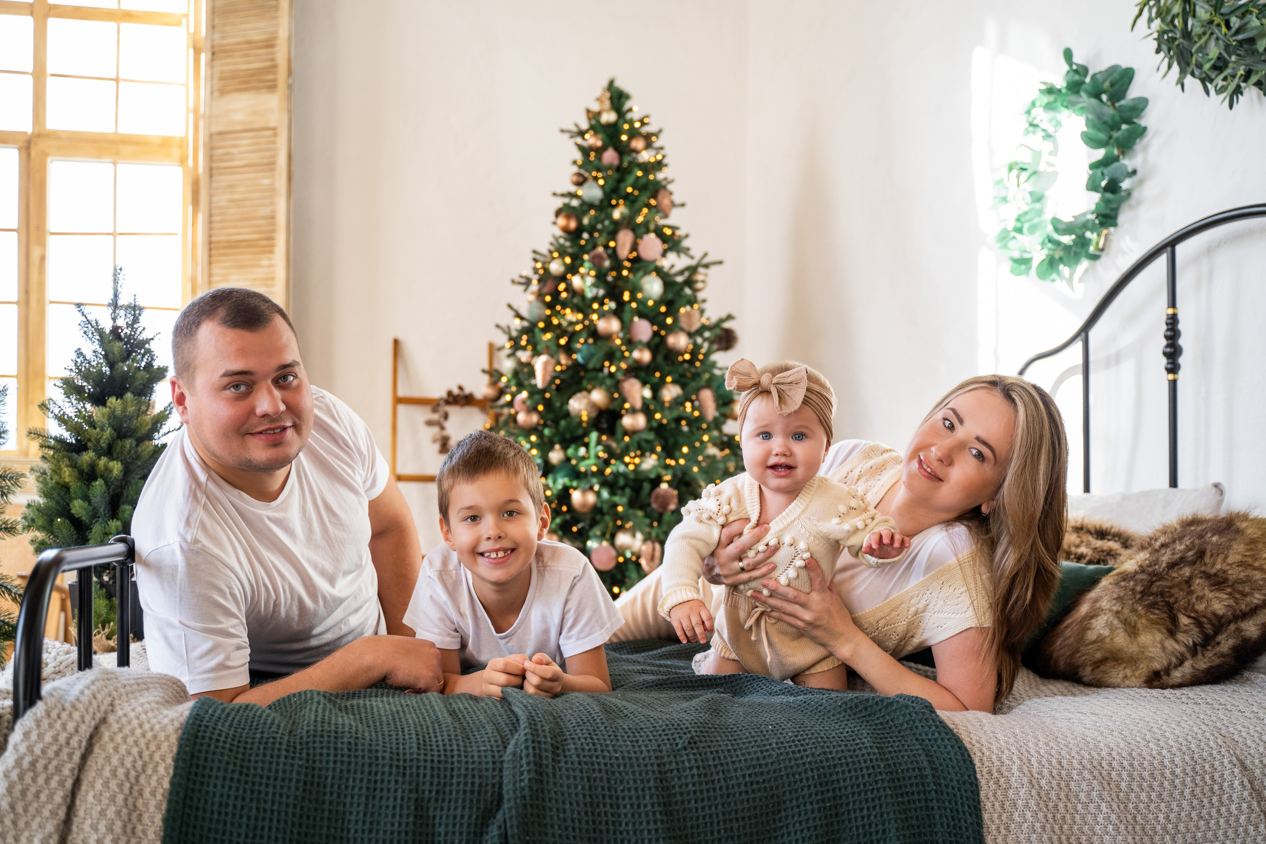 Новорічна фотосесія в студії Київ. Сімейний фотограф Київ Наталія Шкаврон