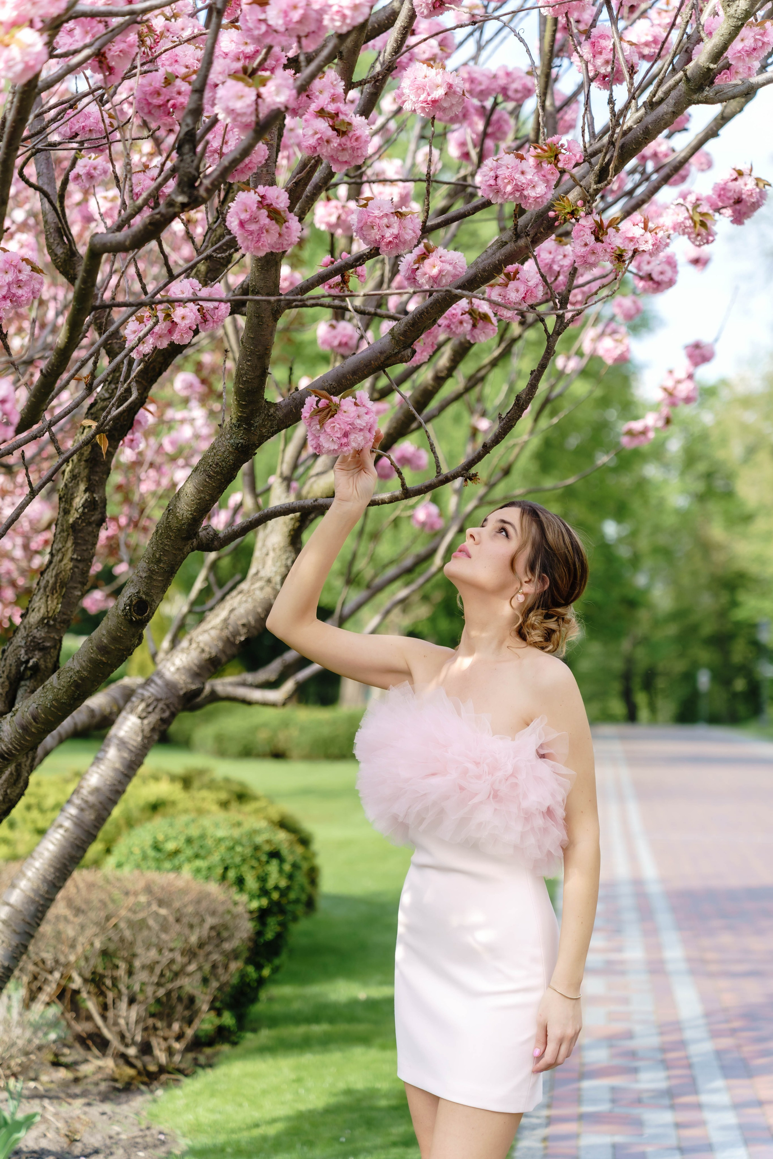 Фотосесія в сакурах. Family photographer in Kiev Natalia Shkavron