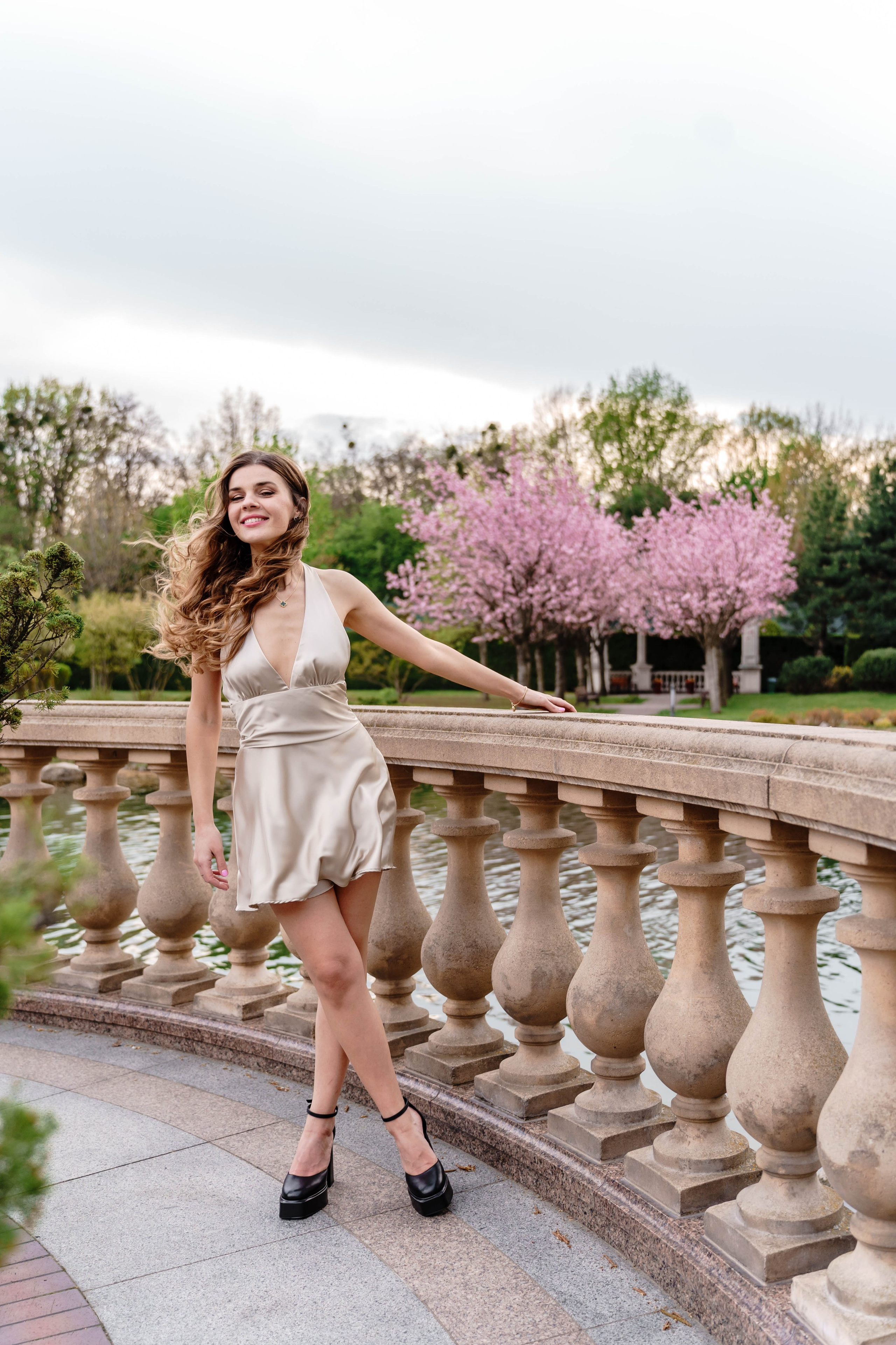 Фотосесія в сакурах. Family photographer in Kiev Natalia Shkavron