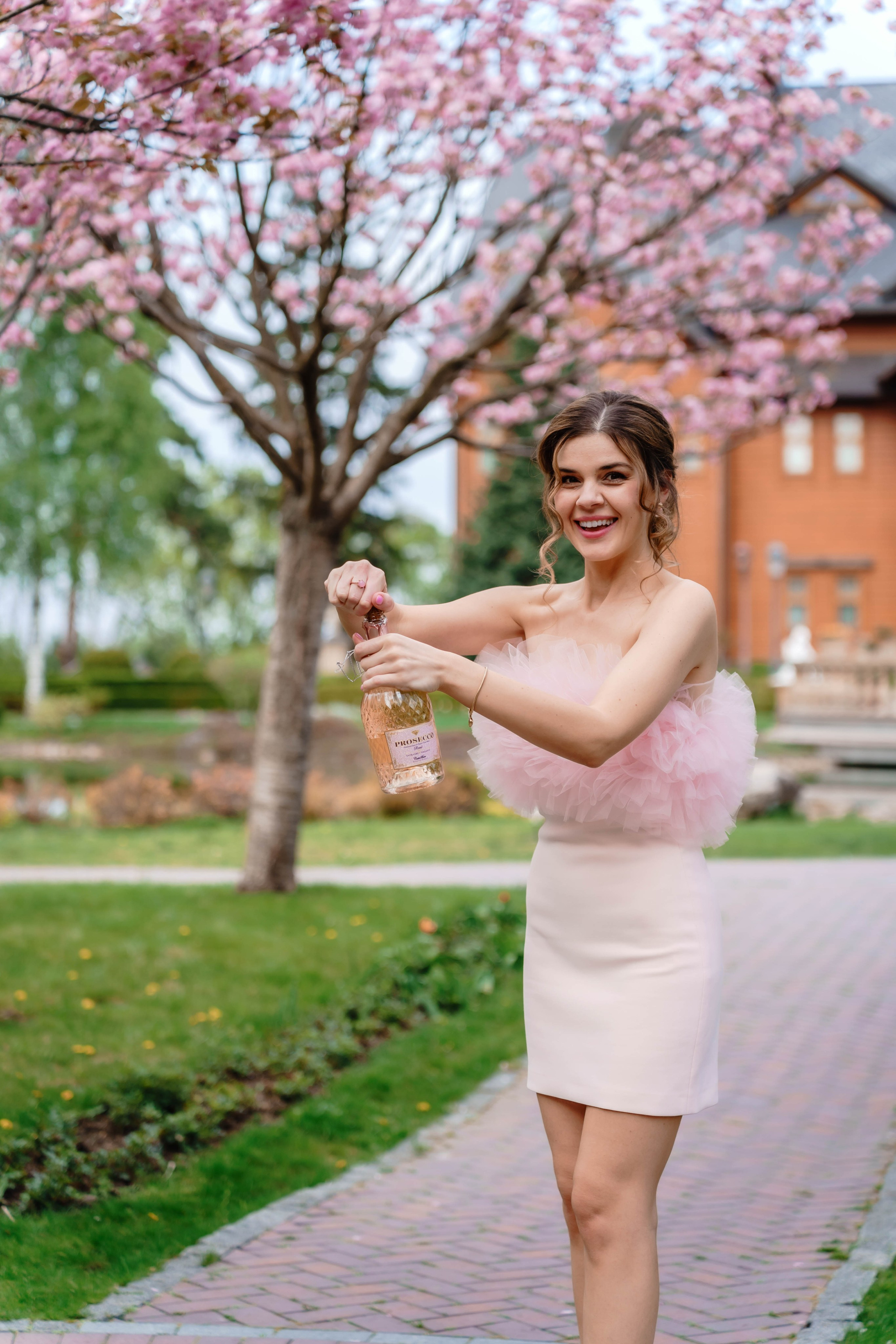 Фотосесія в сакурах. Family photographer in Kiev Natalia Shkavron