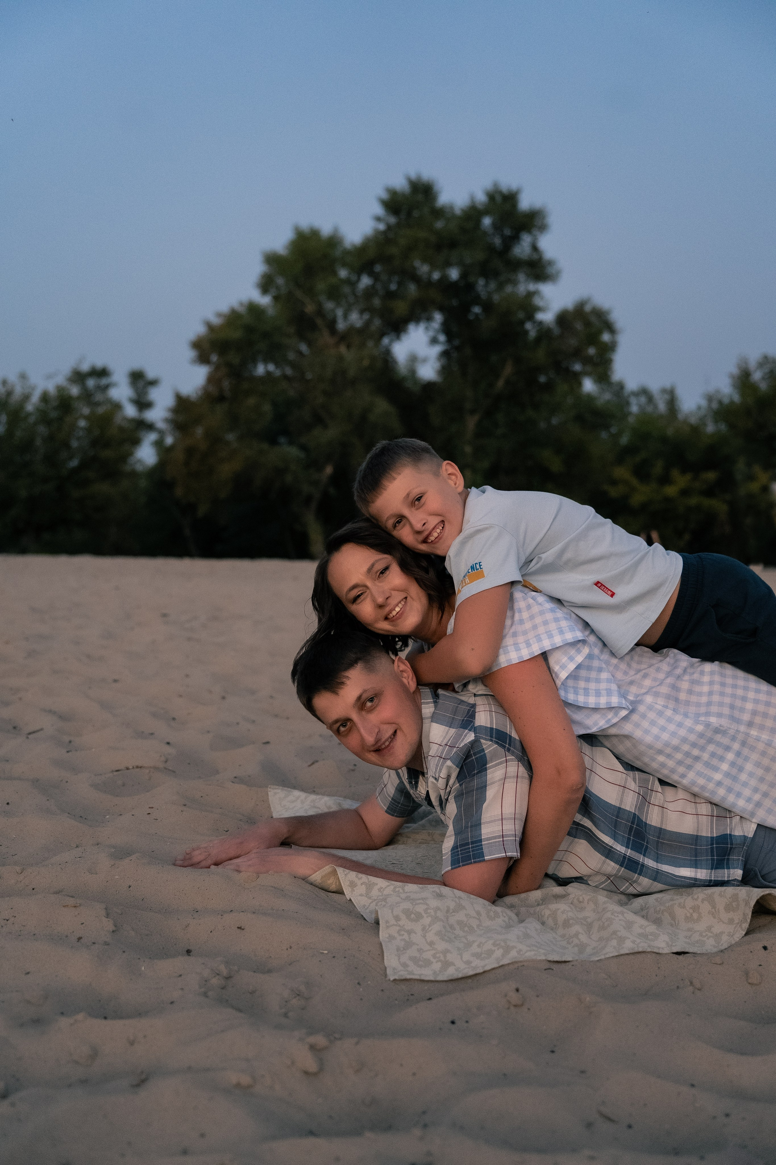 Сімейна фотосесія на Трухановому острові. Сімейний фотограф Київ Наталія Шкаврон