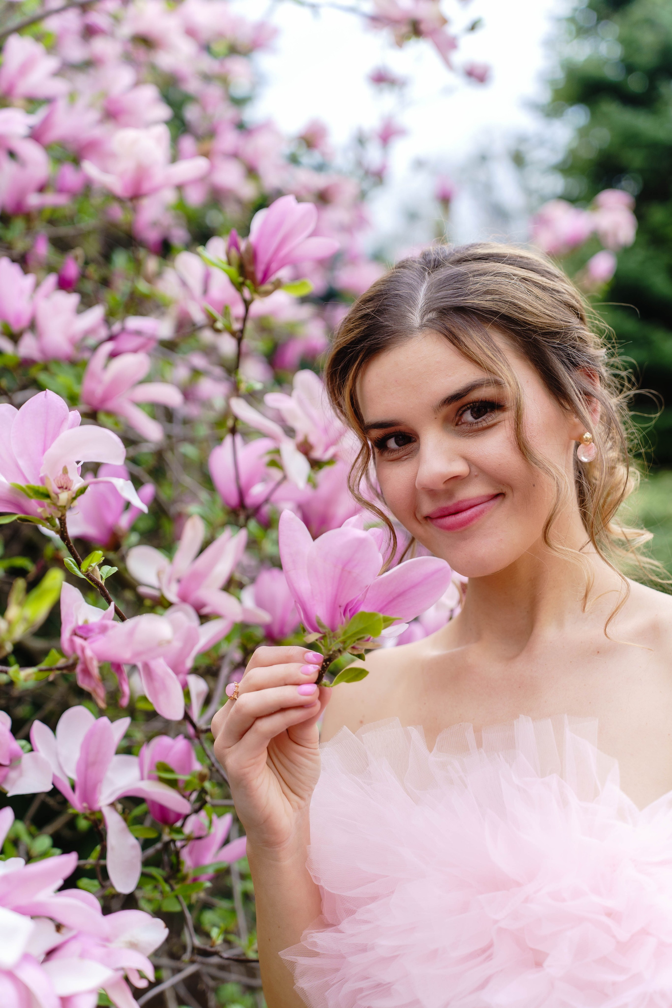 Фотосесія в магноліях. Сімейний фотограф Київ Наталія Шкаврон